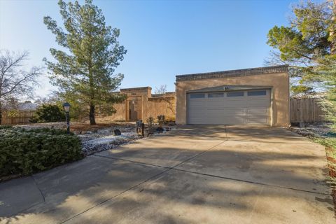 Photo of 701 Norfolk Court SE, Rio Rancho, NM 87124 (MLS # 1095457)