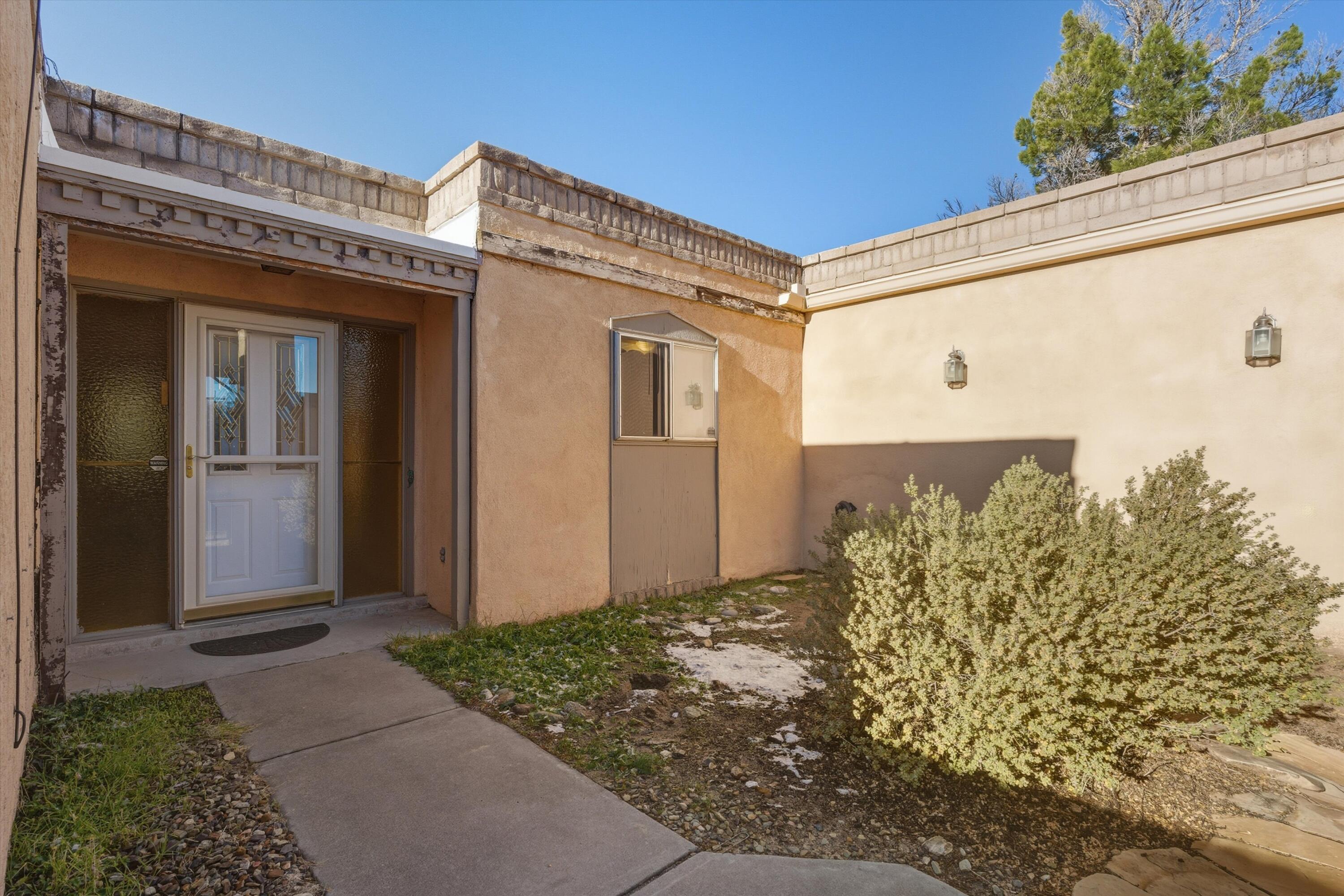 701 Norfolk Court SE