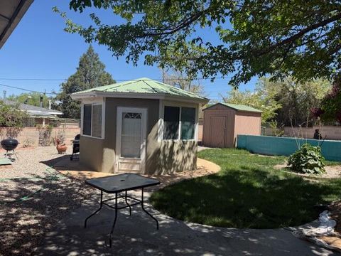 Photo of 1804 Cornell Drive SE, Albuquerque, NM 87106 (MLS # 1101464)
