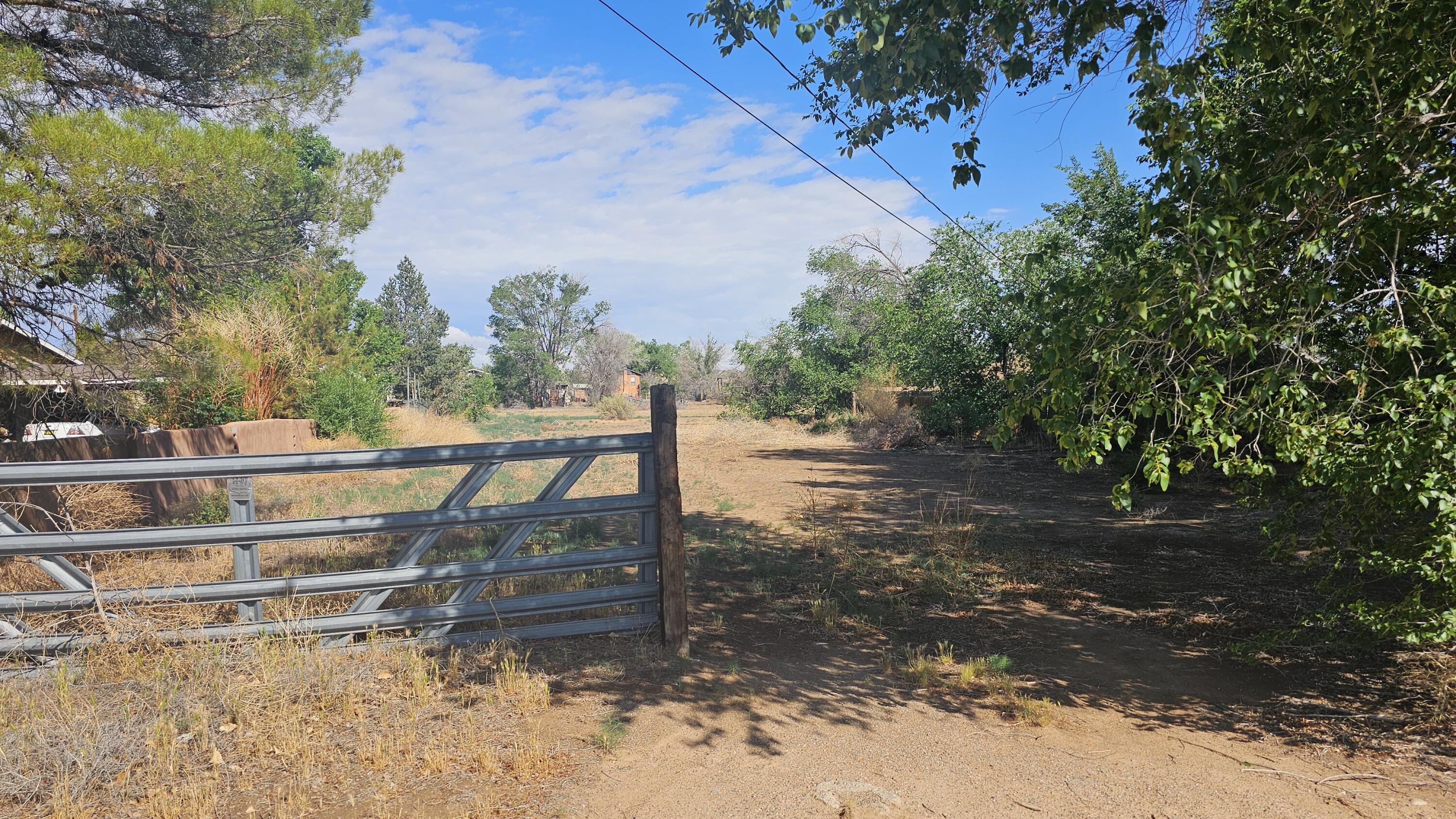 West Valverde, Corrales, New Mexico image 2