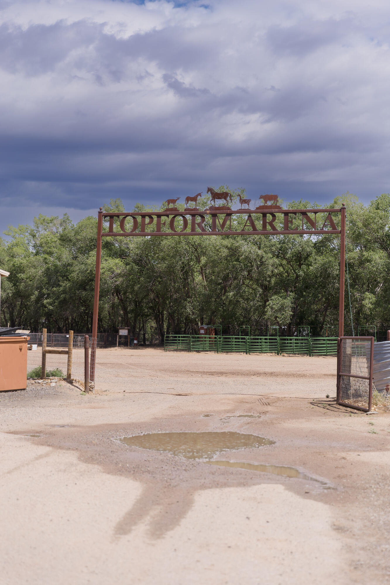 West Valverde, Corrales, New Mexico image 32
