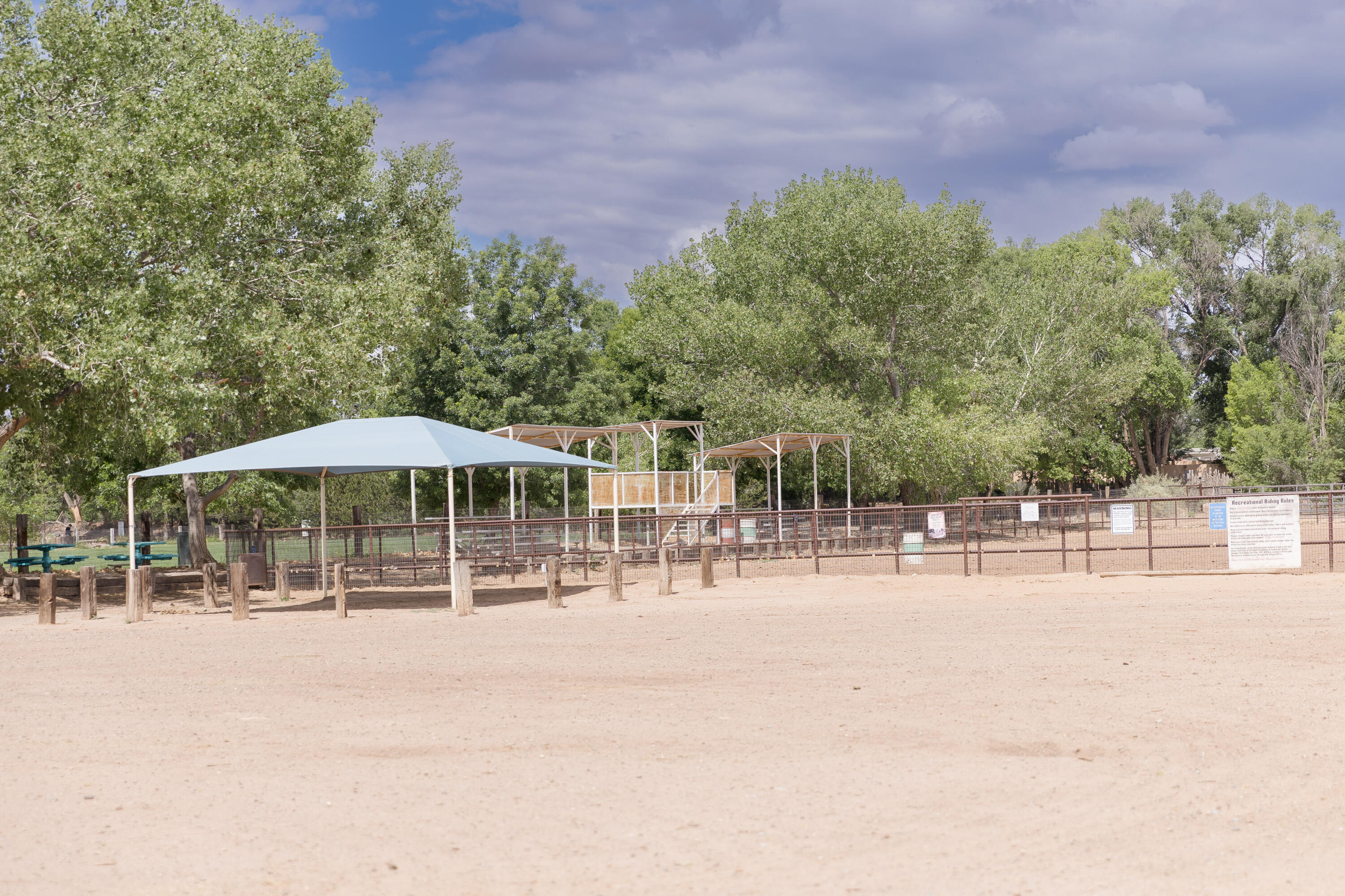 West Valverde, Corrales, New Mexico image 28