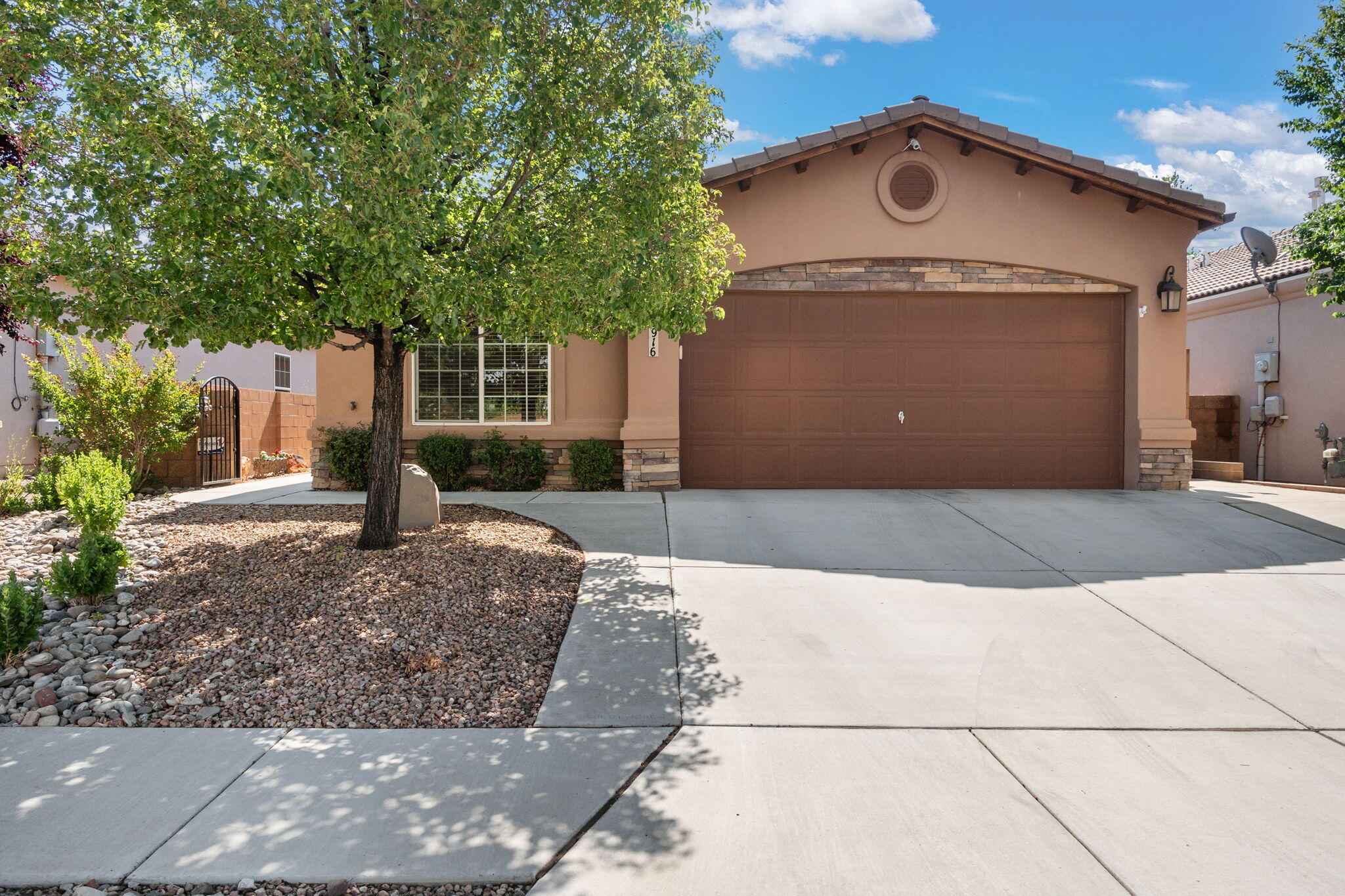 1916 Count Fleet Street, Albuquerque, New Mexico image 1