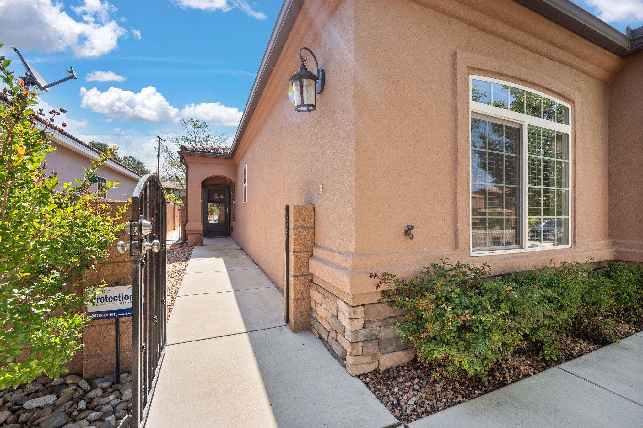 1916 Count Fleet Street, Albuquerque, New Mexico image 3