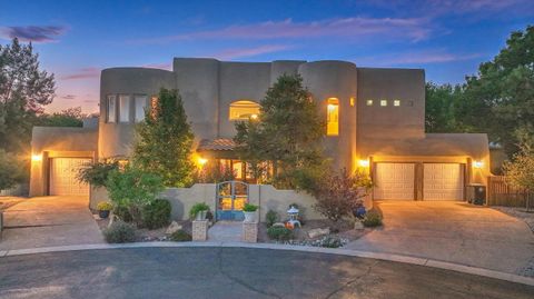 Photo of 2705 RINCON DEL RIO Court NW, Albuquerque, NM 87107 (MLS # 1087836)