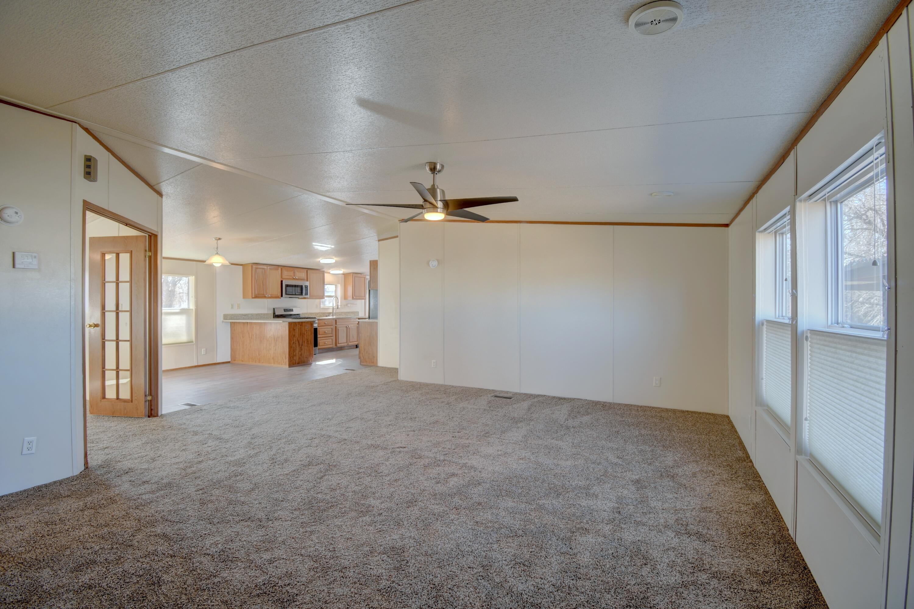 2810 Parklane Drive, Bosque Farms, New Mexico image 4