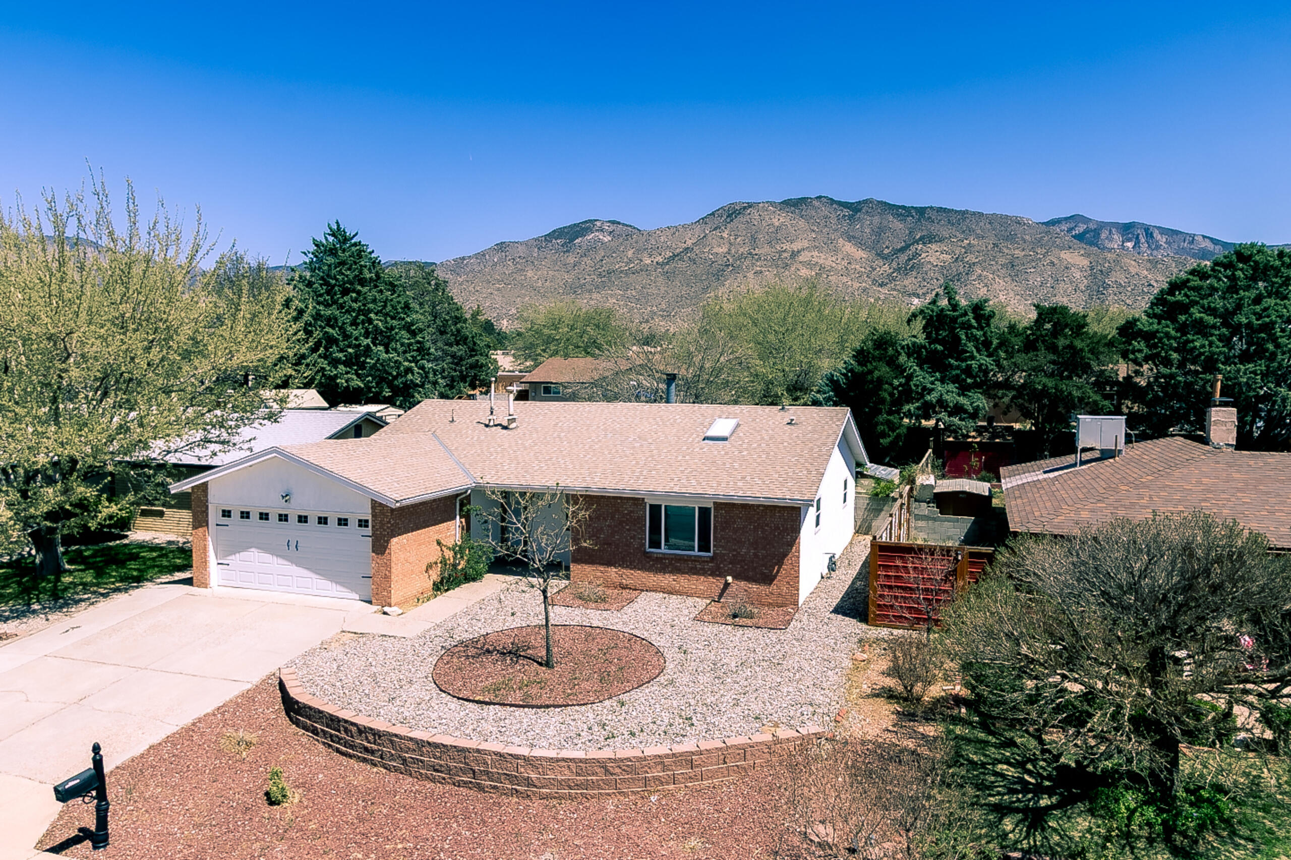 2408 Zena Lona Street, Albuquerque, New Mexico image 1
