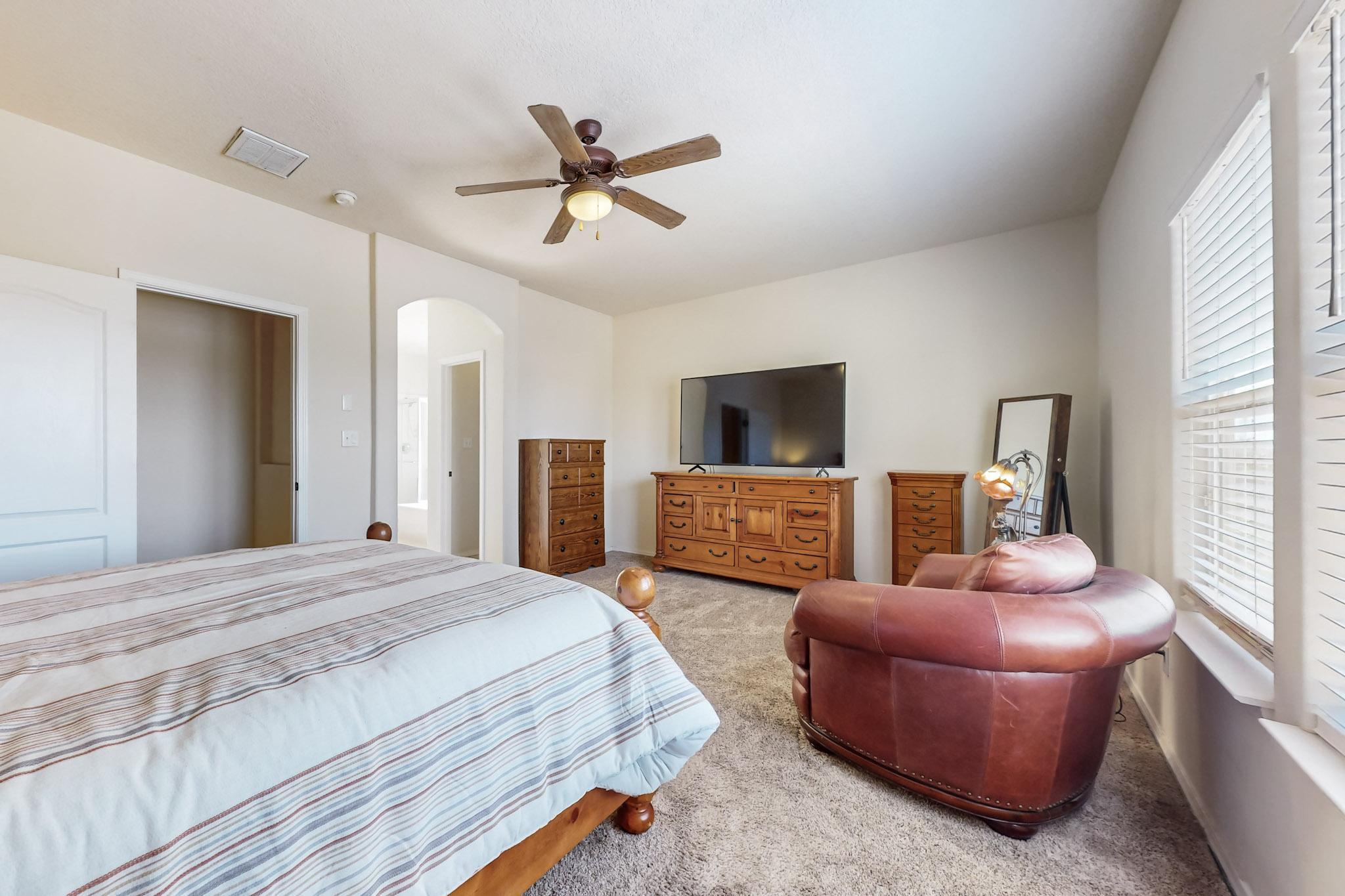 1308 Desert Ridge Drive, Rio Rancho, New Mexico image 24