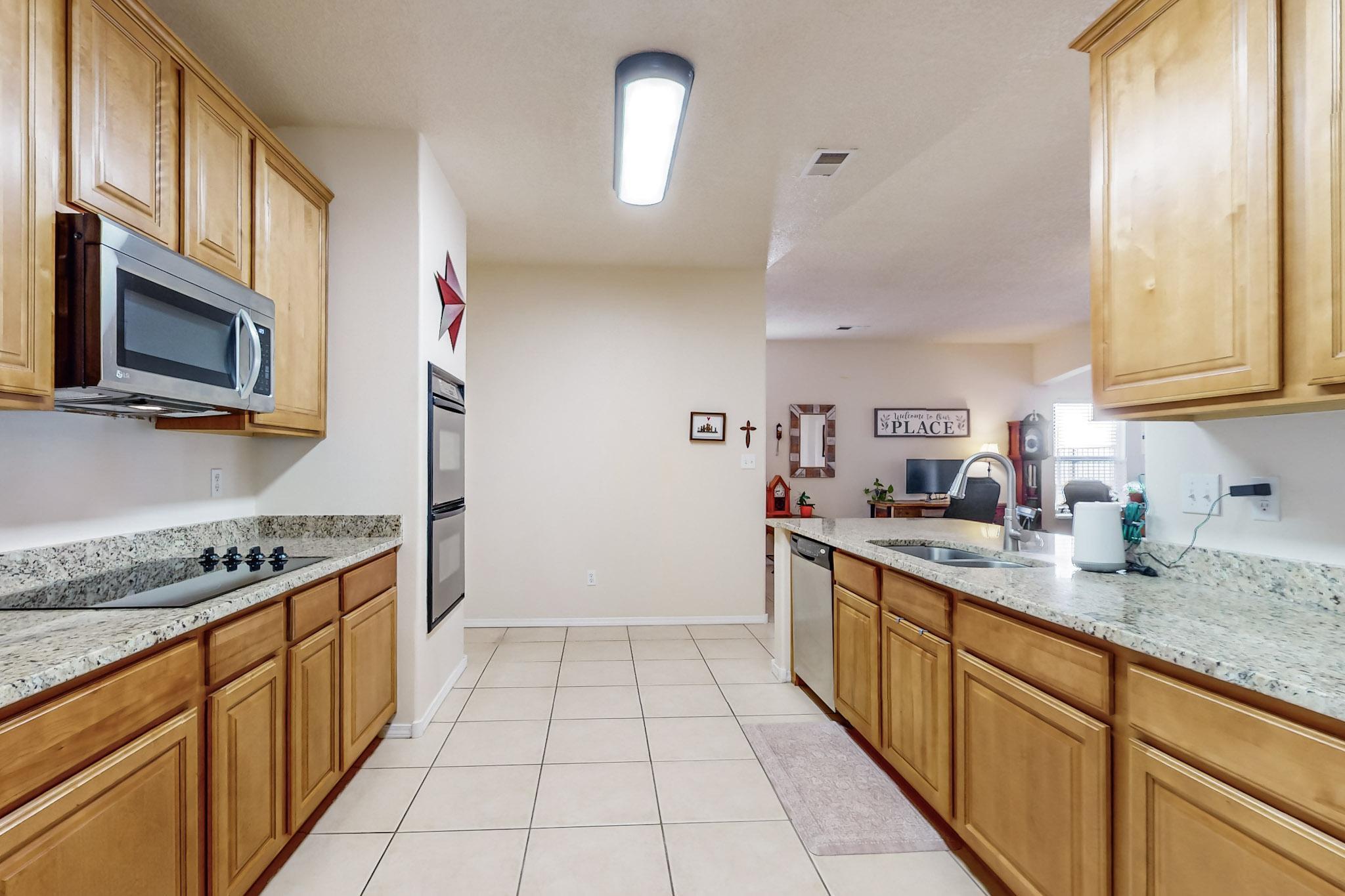 1308 Desert Ridge Drive, Rio Rancho, New Mexico image 14