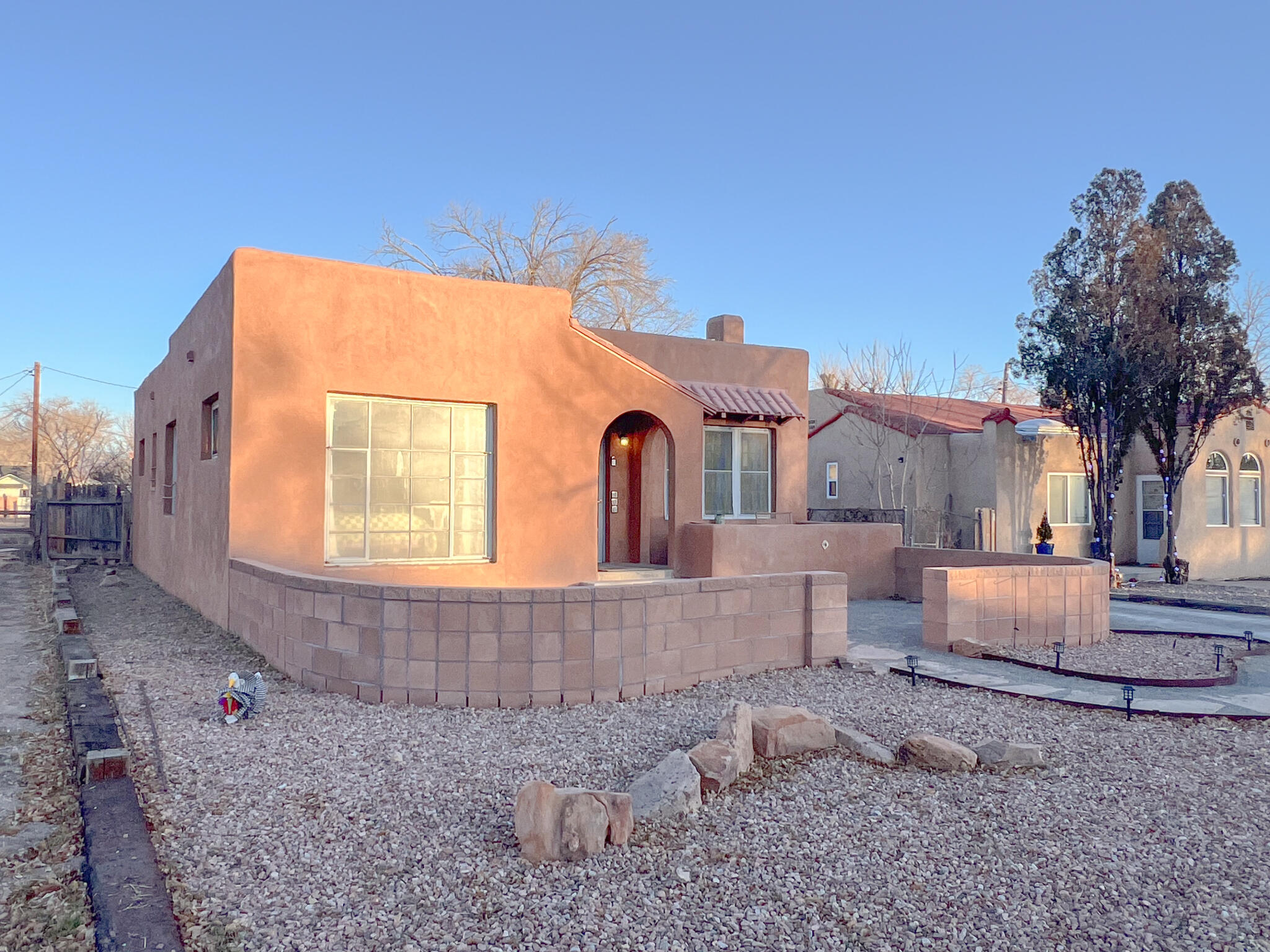 906 11th Street, Albuquerque, New Mexico image 3