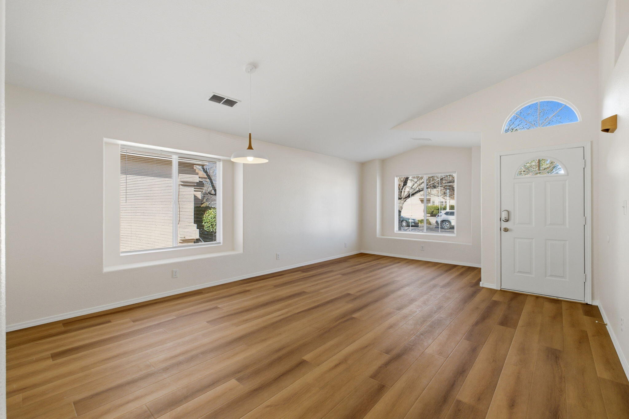 724 Morning Meadows Drive NE