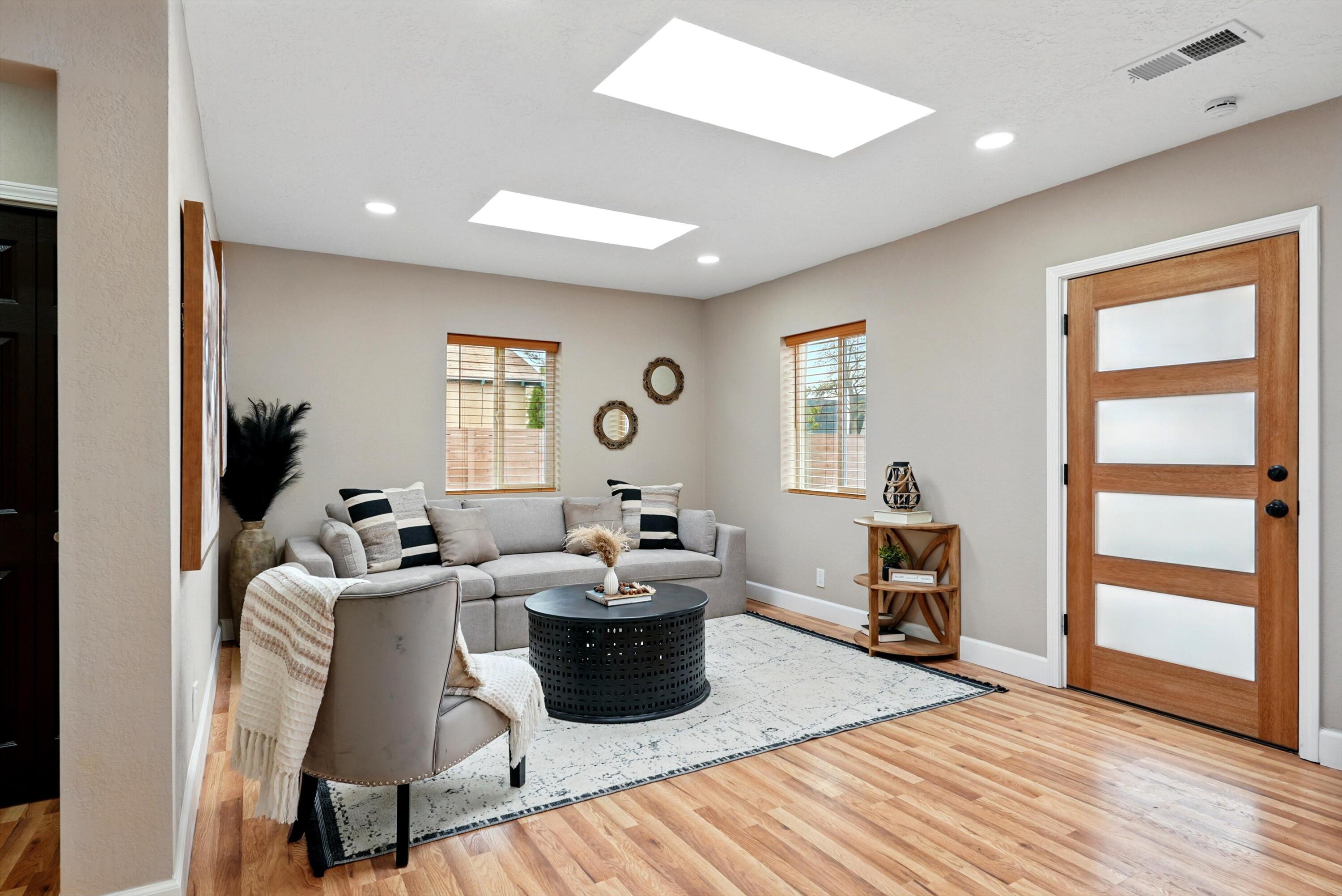 1763 Indian School Road, Albuquerque, New Mexico image 8