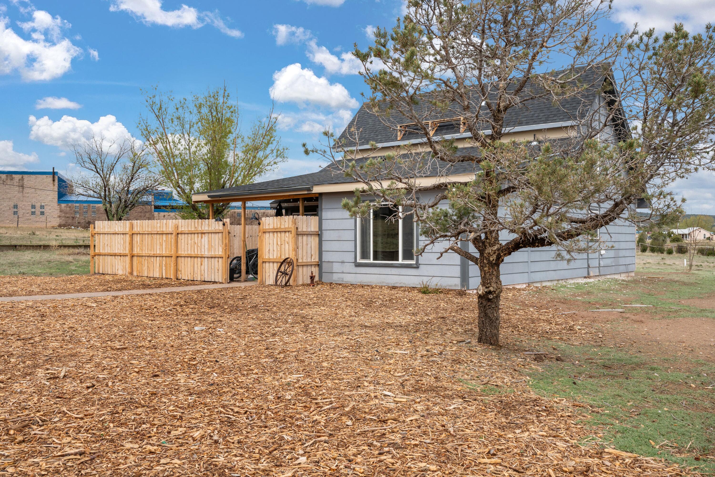 33 Equestrian Trail, Edgewood, New Mexico image 1