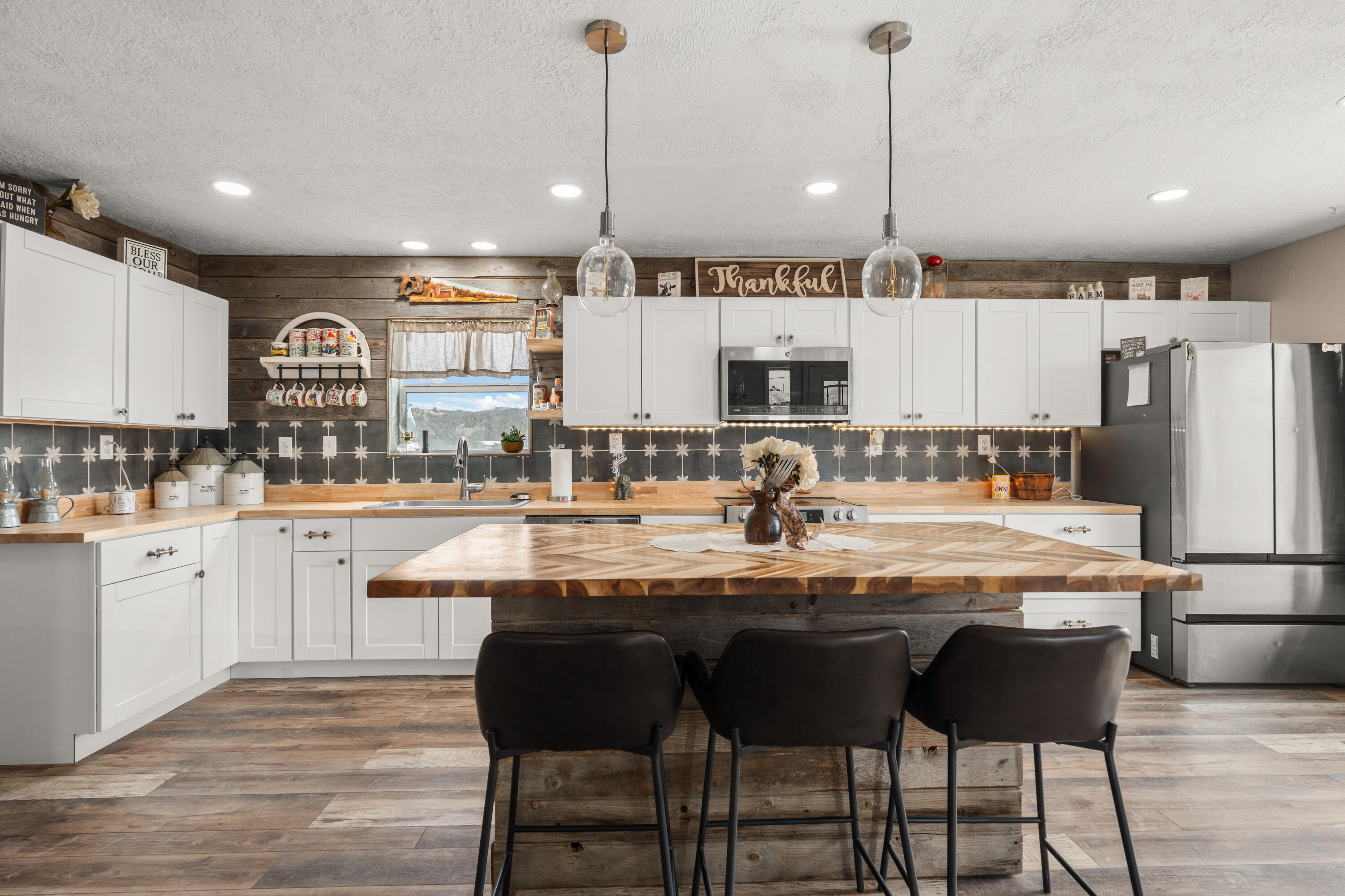 33 Equestrian Trail, Edgewood, New Mexico image 2