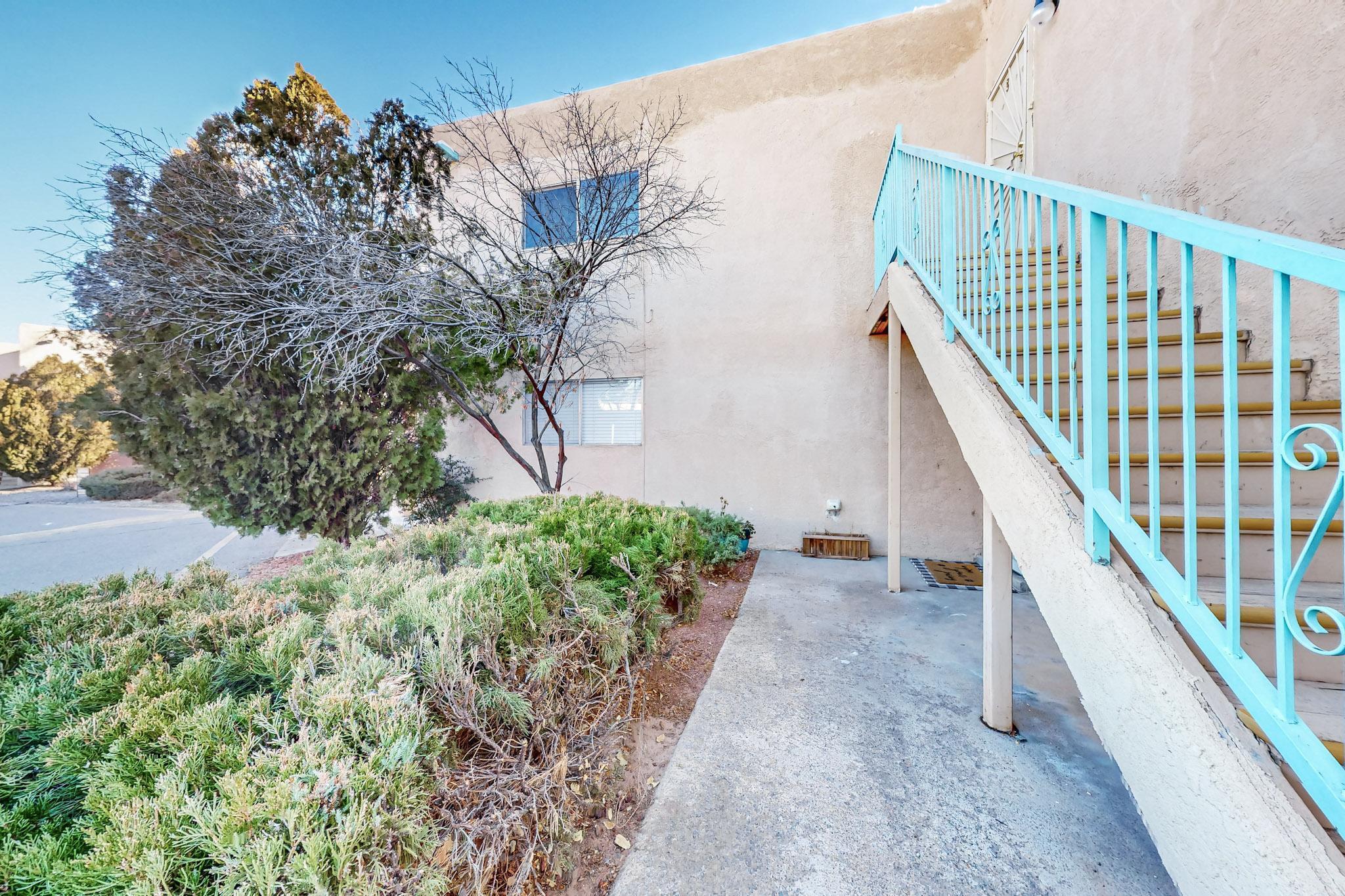 4709 Country Club Lane #I-7, Albuquerque, New Mexico image 2