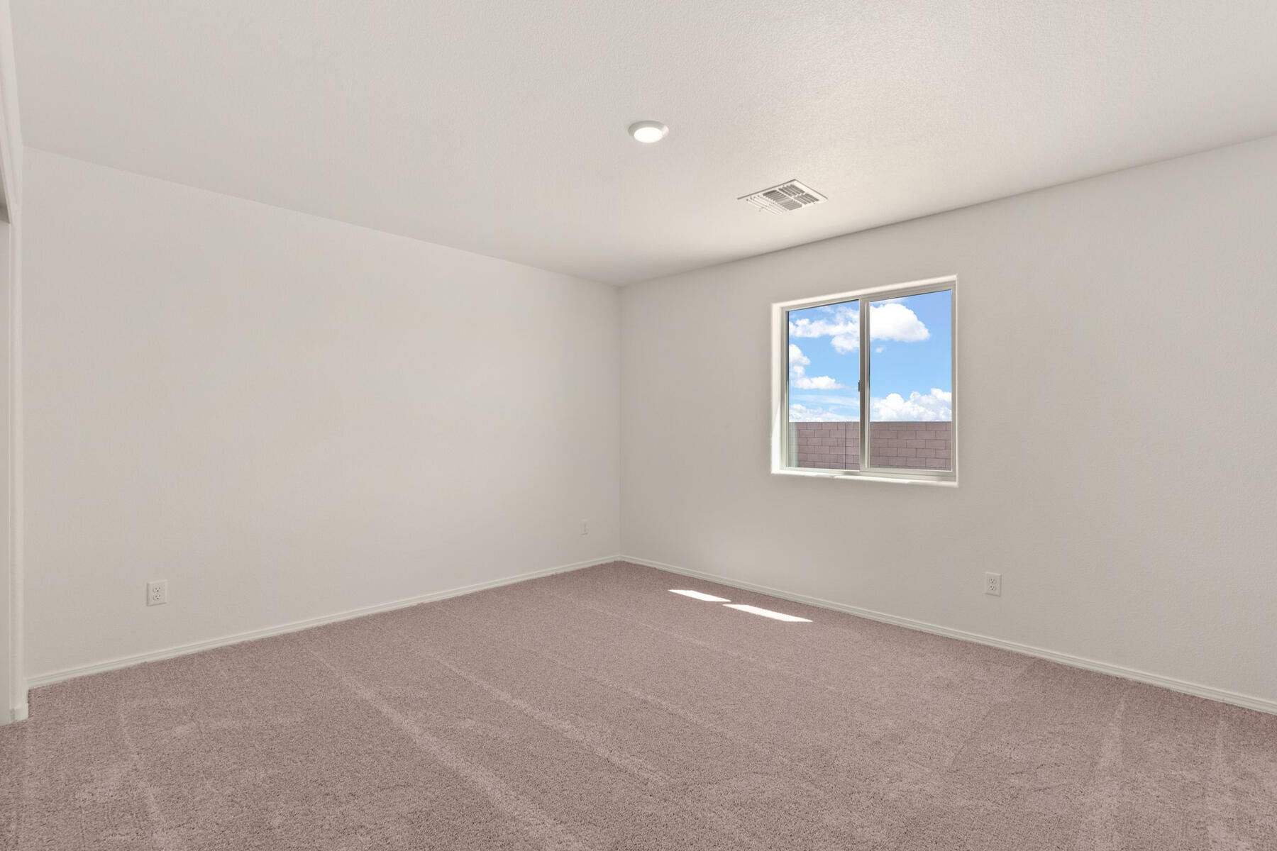 2518 Desi Loop, Belen, New Mexico image 8
