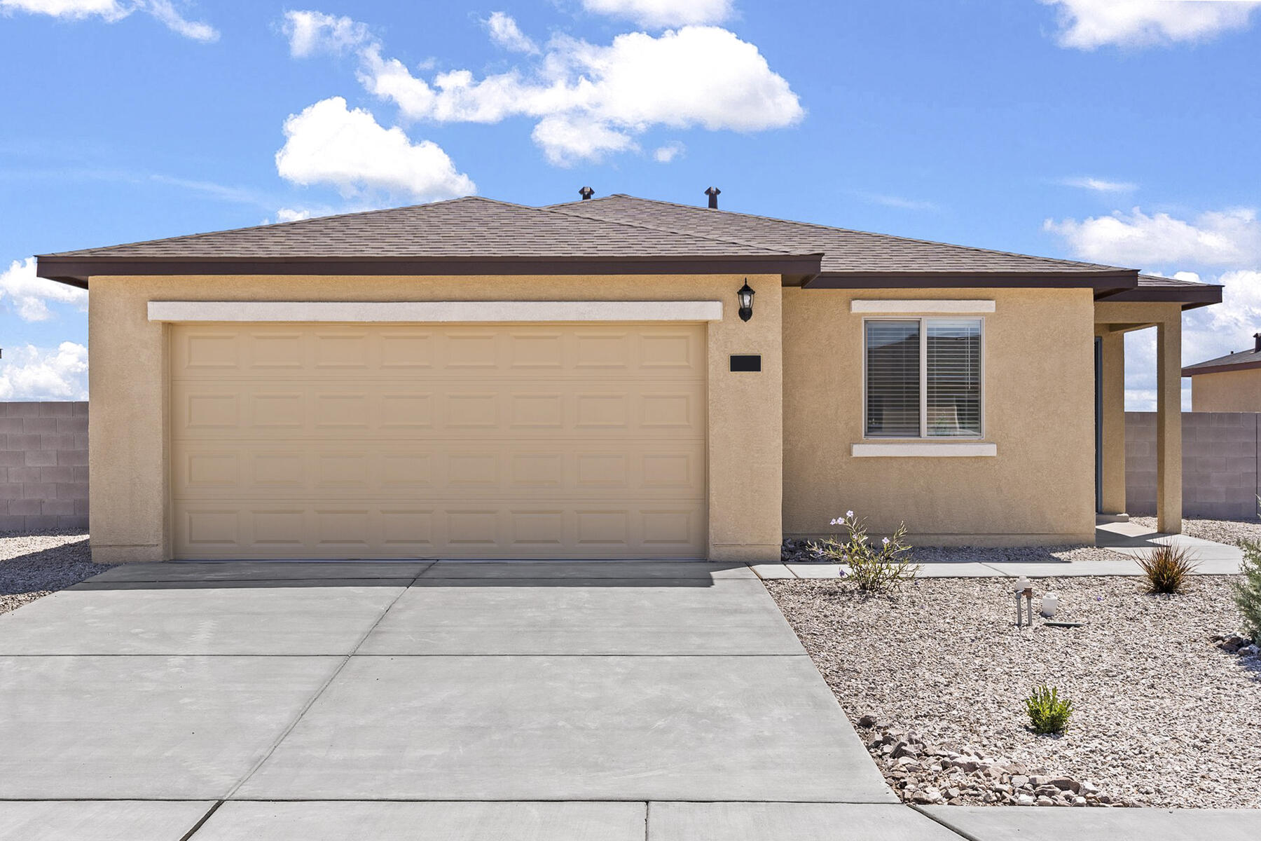 2518 Desi Loop, Belen, New Mexico image 1