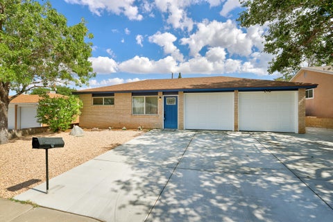 Photo of 11913 Allison Court NE, Albuquerque, NM 87112 (MLS # 1108622)