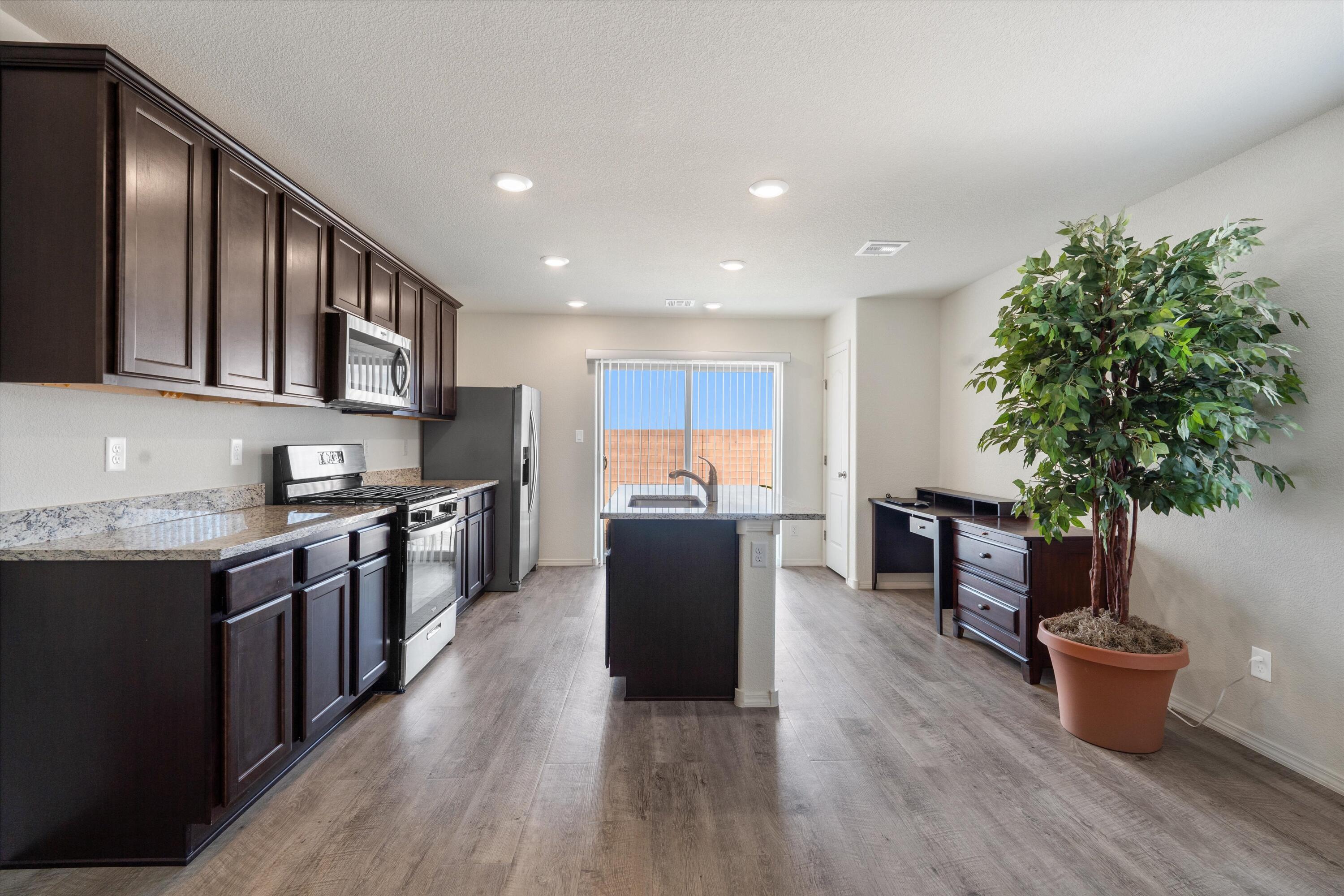 3884 Hernandez Street, Los Lunas, New Mexico image 5