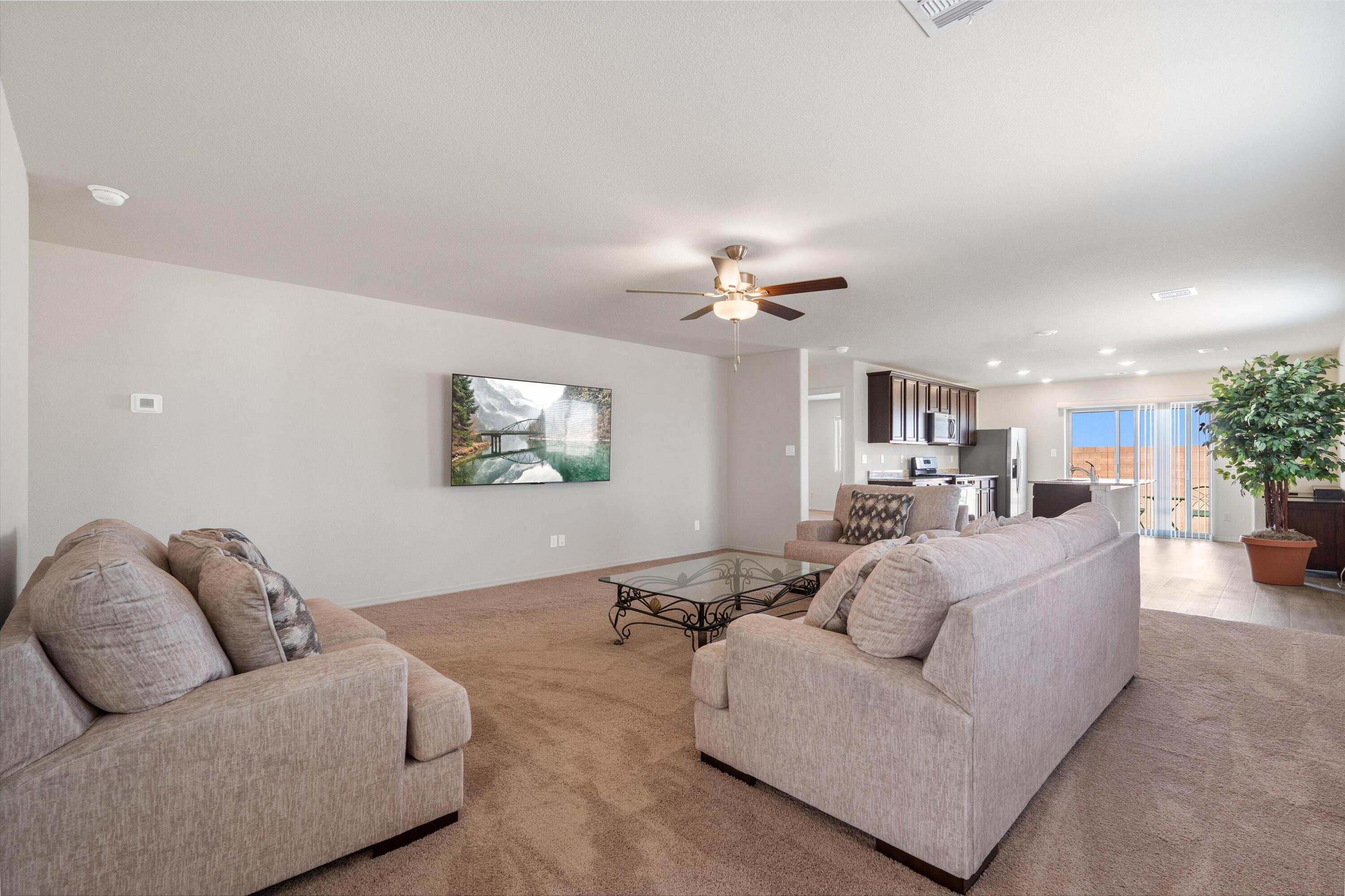 3884 Hernandez Street, Los Lunas, New Mexico image 2