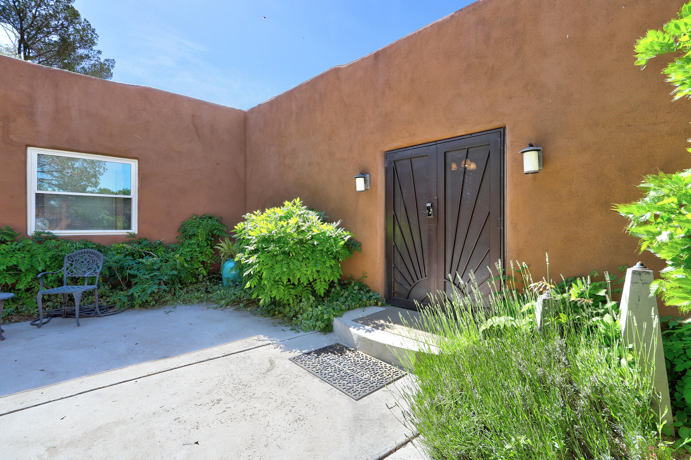 518 Hermosa Drive SE