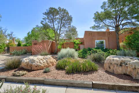 Homes For Sale - 518 Hermosa Drive<br/> Bernalillo County, Albuquerque, NM 87108
