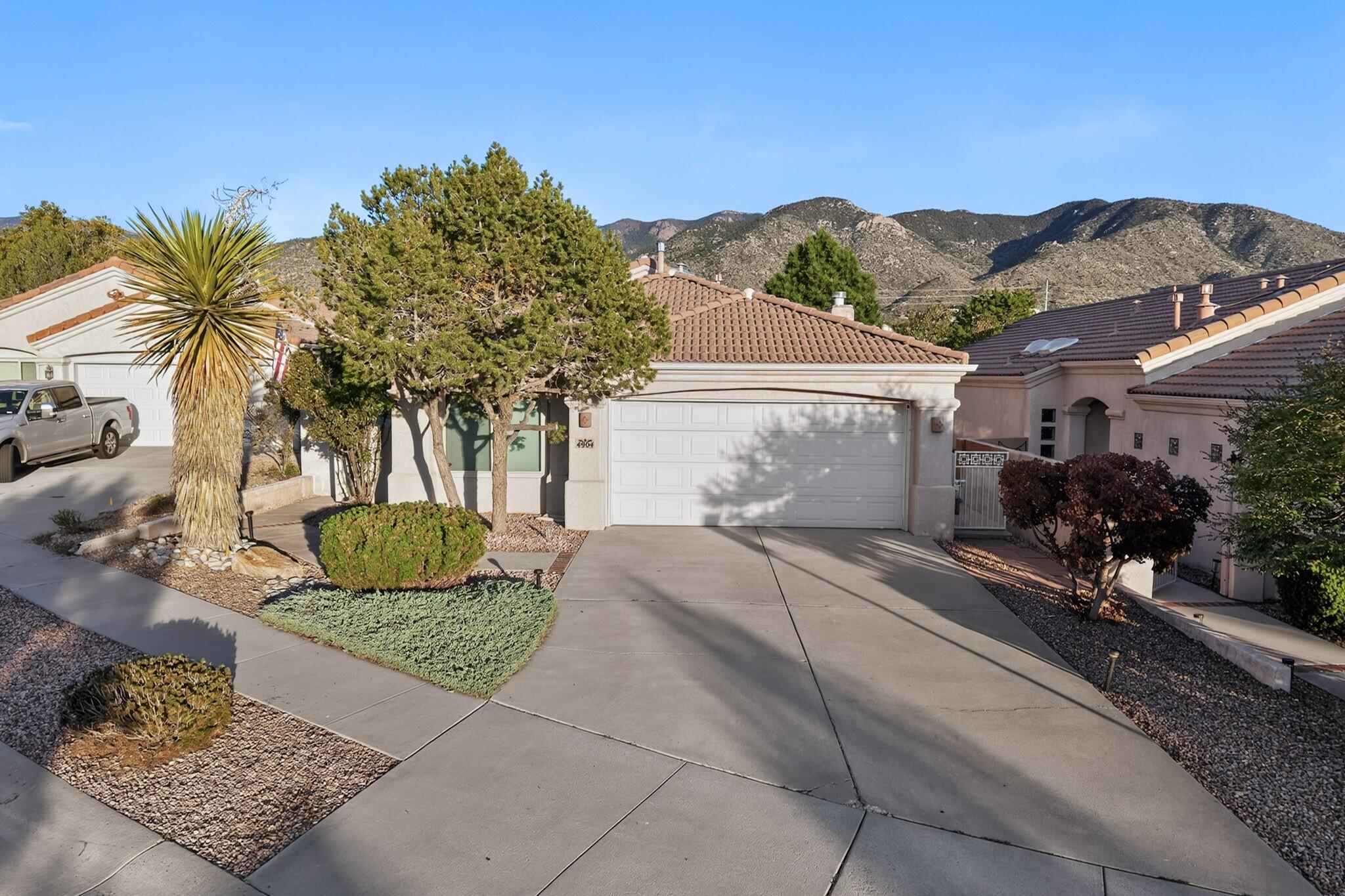 4904 Skyline View Court NE