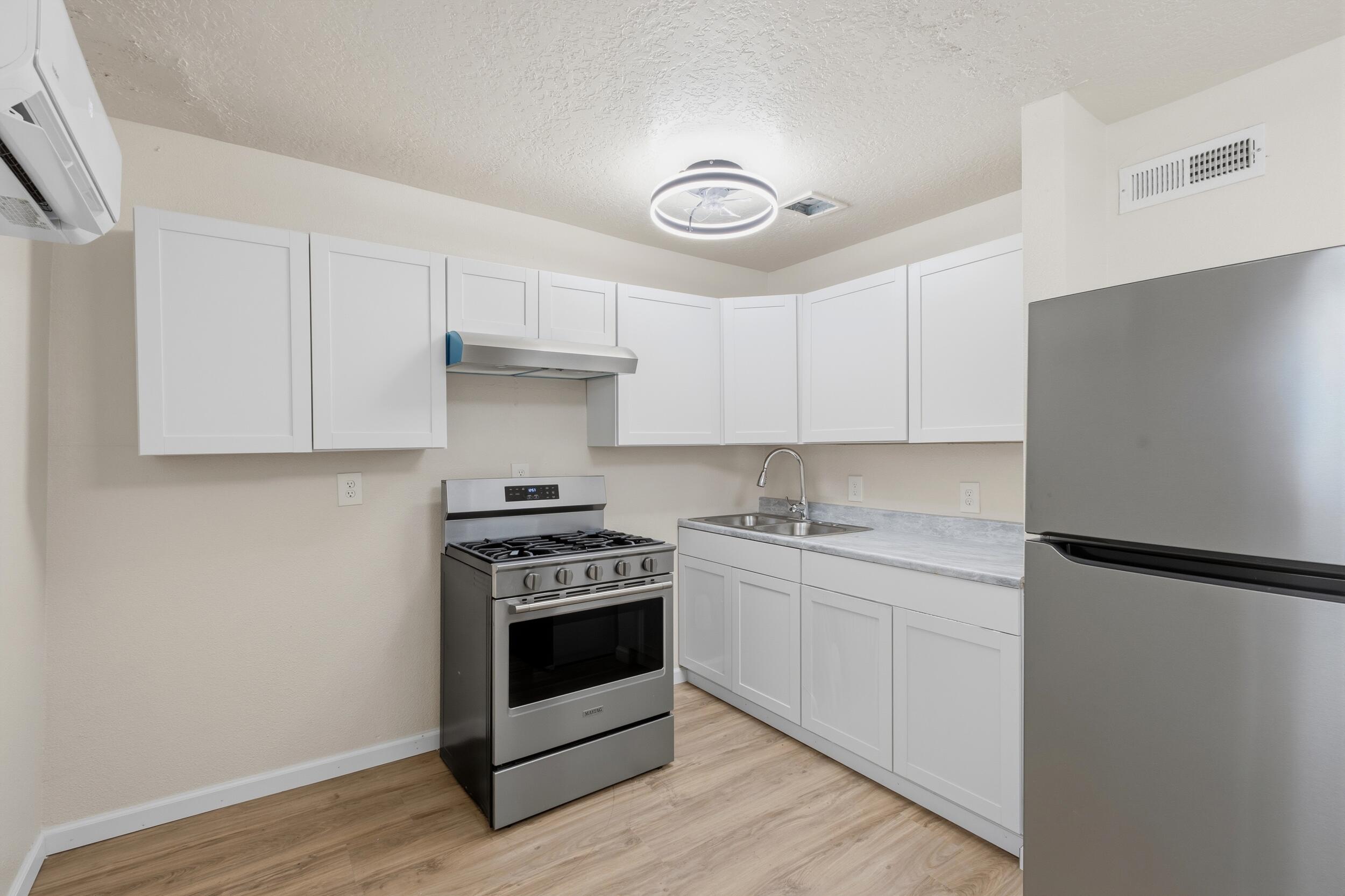 425 Sunset Road SW