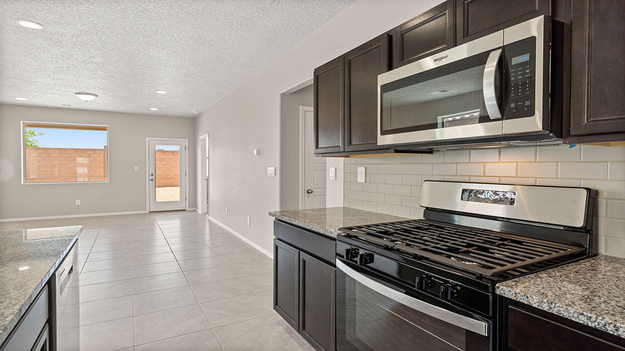 35 Avenida Parque Ct, Los Lunas, New Mexico image 6