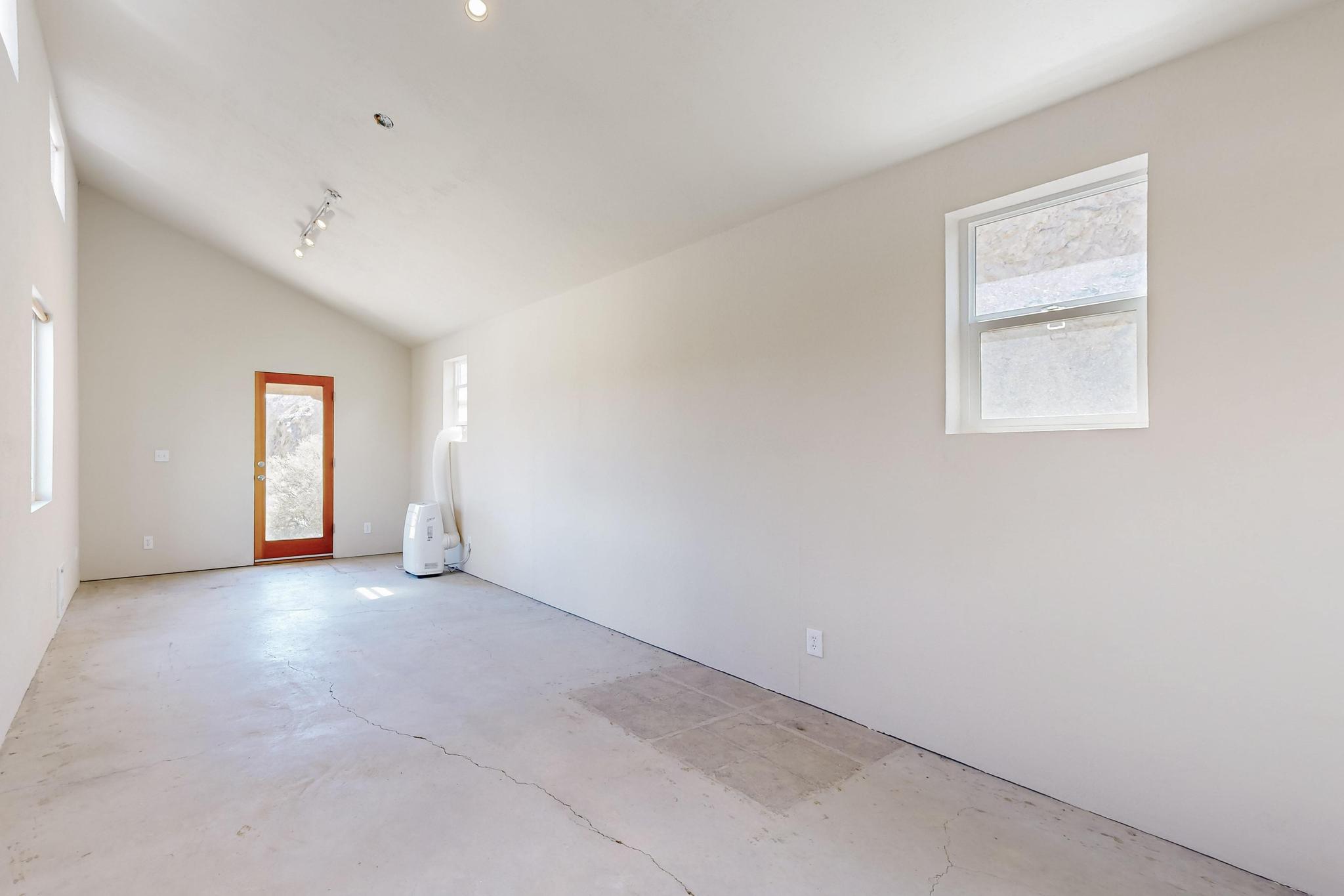 9 Camino De San Felipe, Placitas, New Mexico image 19