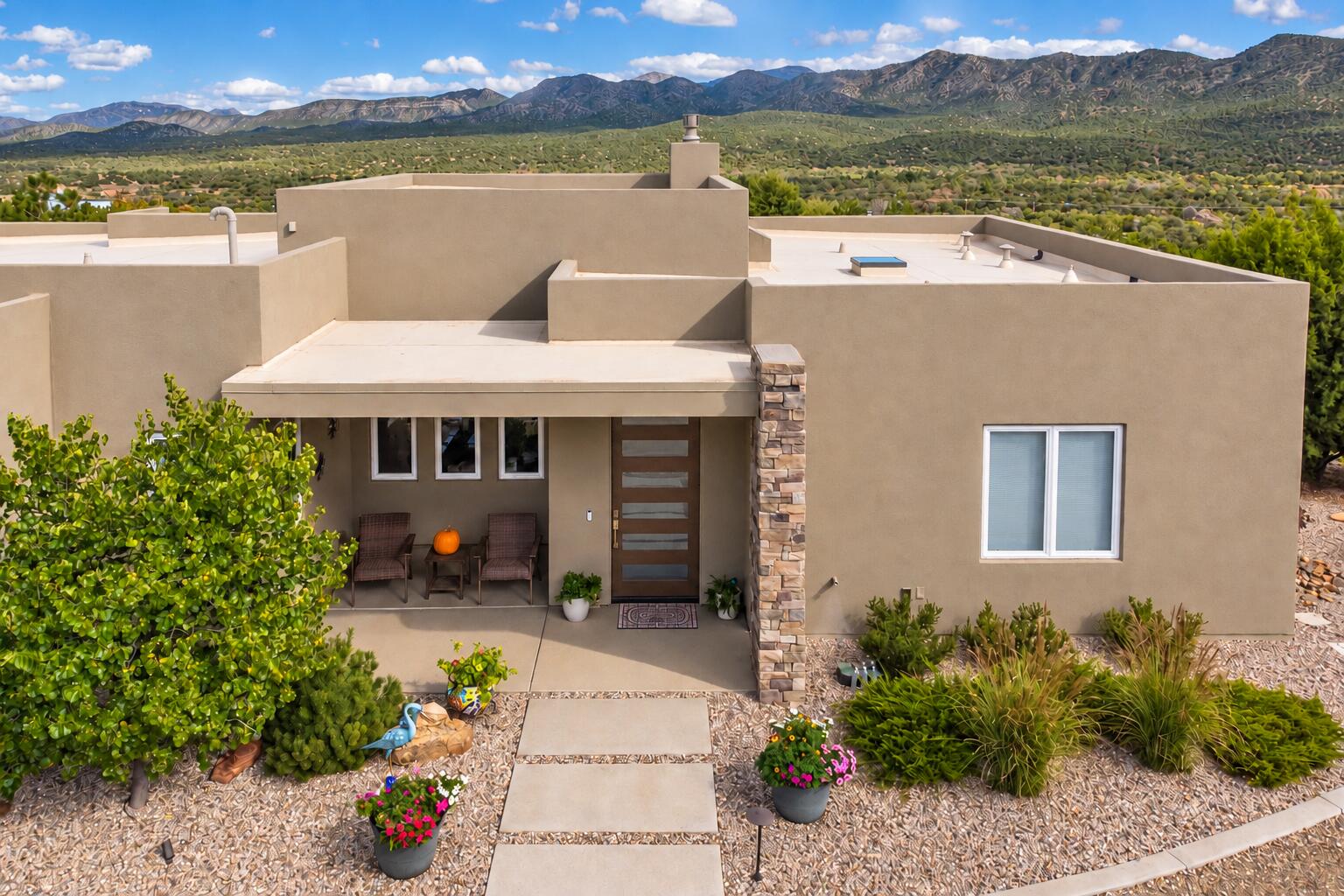 28 Kiva Court