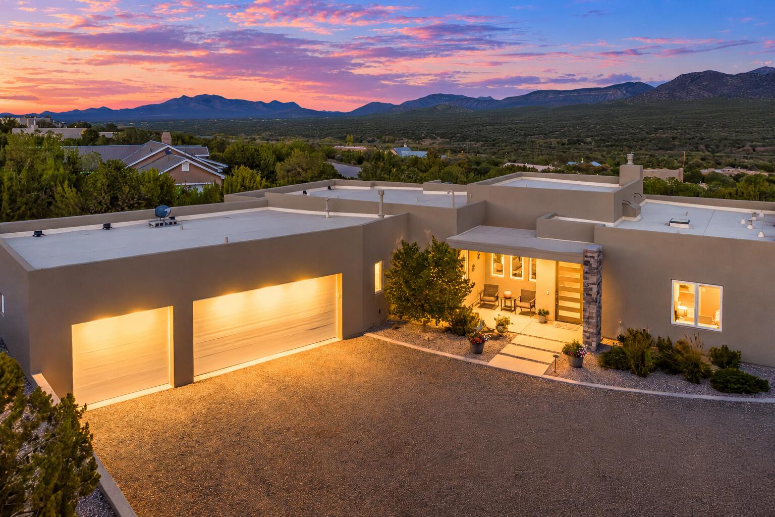 28 Kiva Court