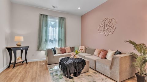 415 Arno Street SE Albuquerque NM 87102