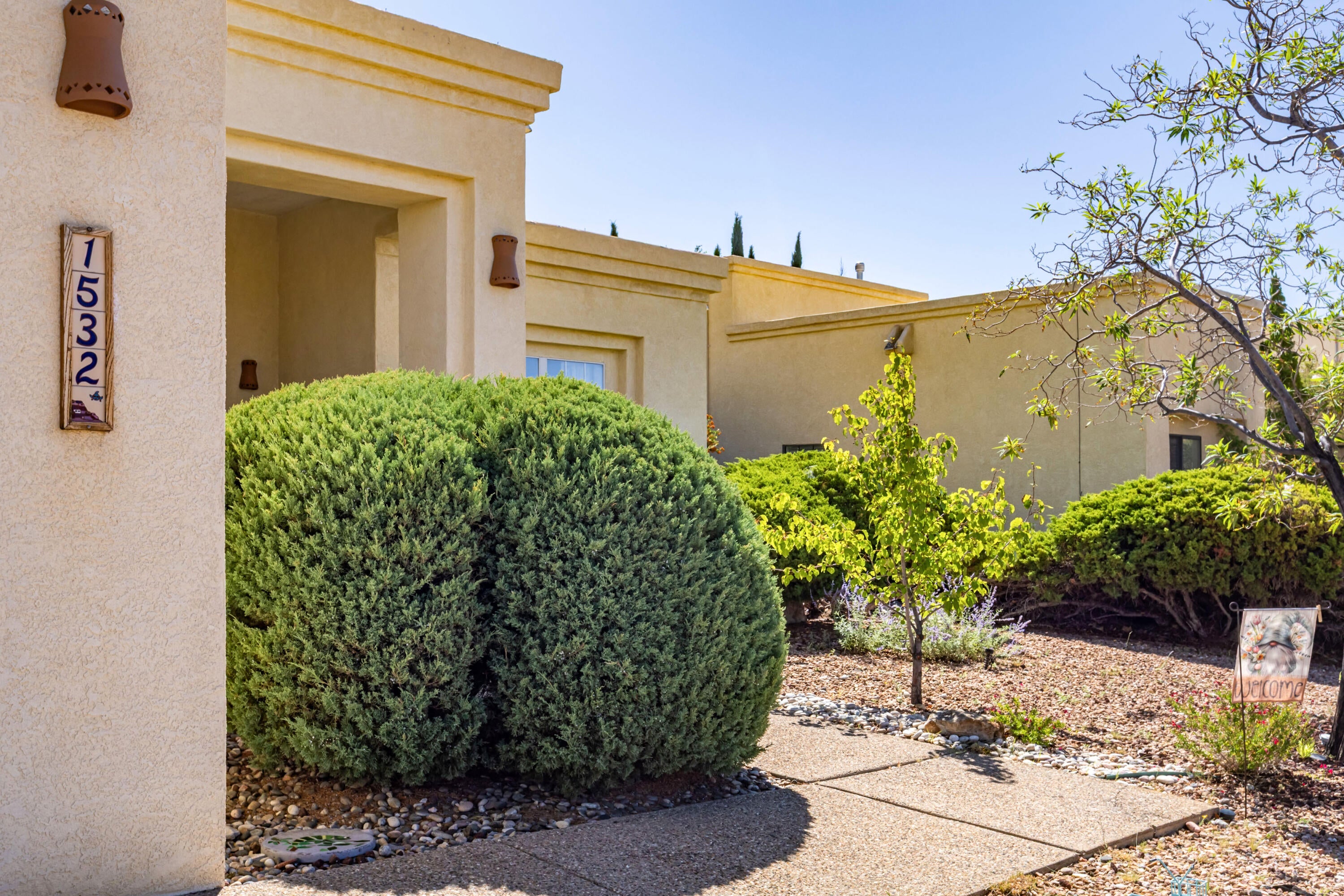 1532 Archuleta Drive NE