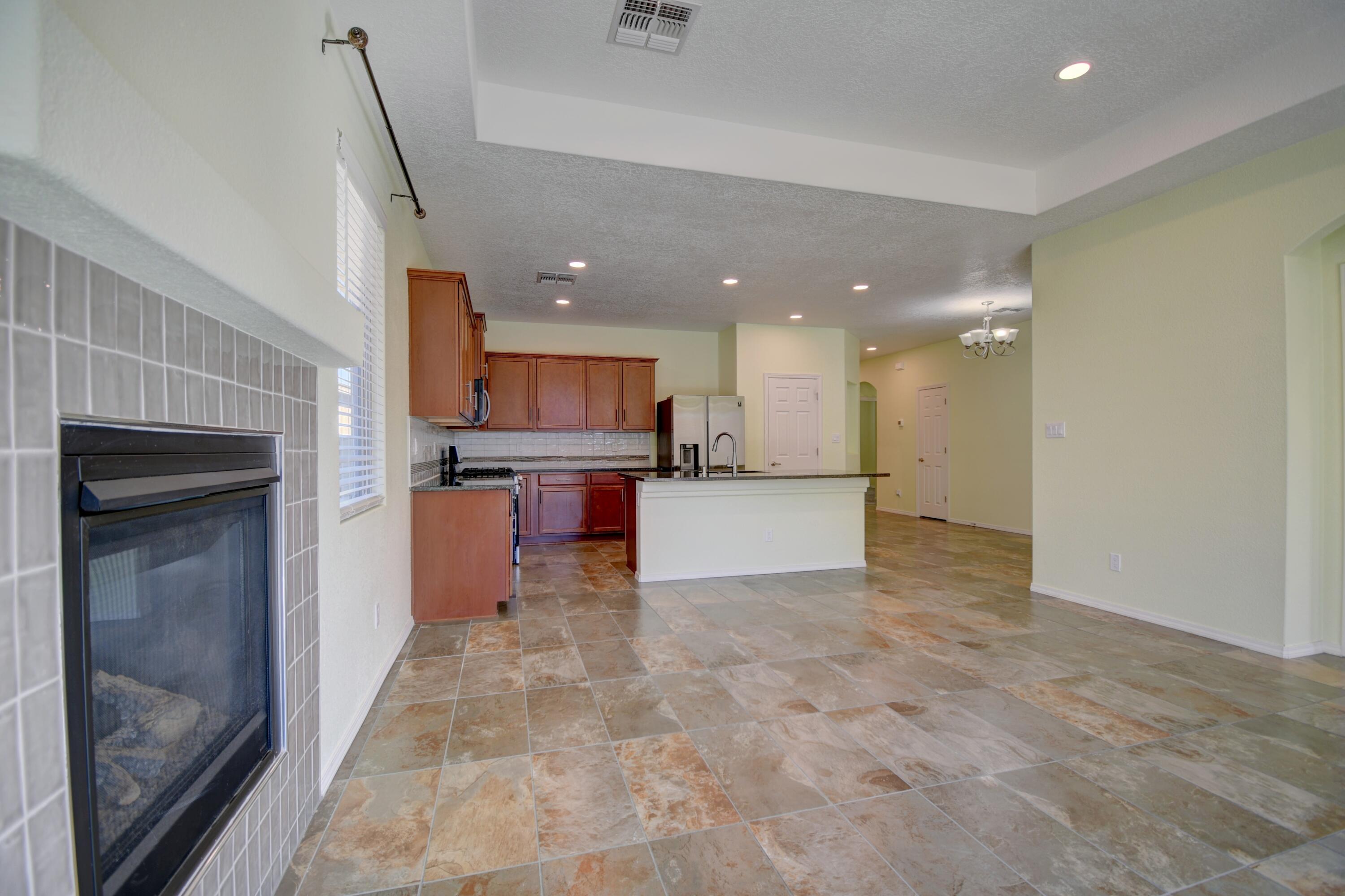 4381 Golden Eagle Loop NE