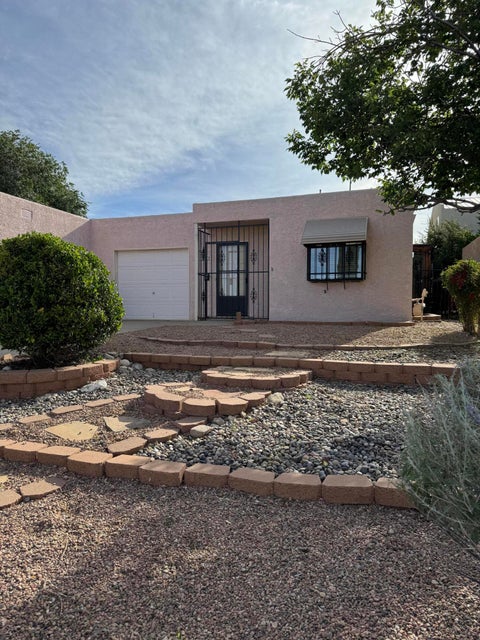 Photo of 5516 Delhi Street NE, Albuquerque, NM 87111 (MLS # 1104978)