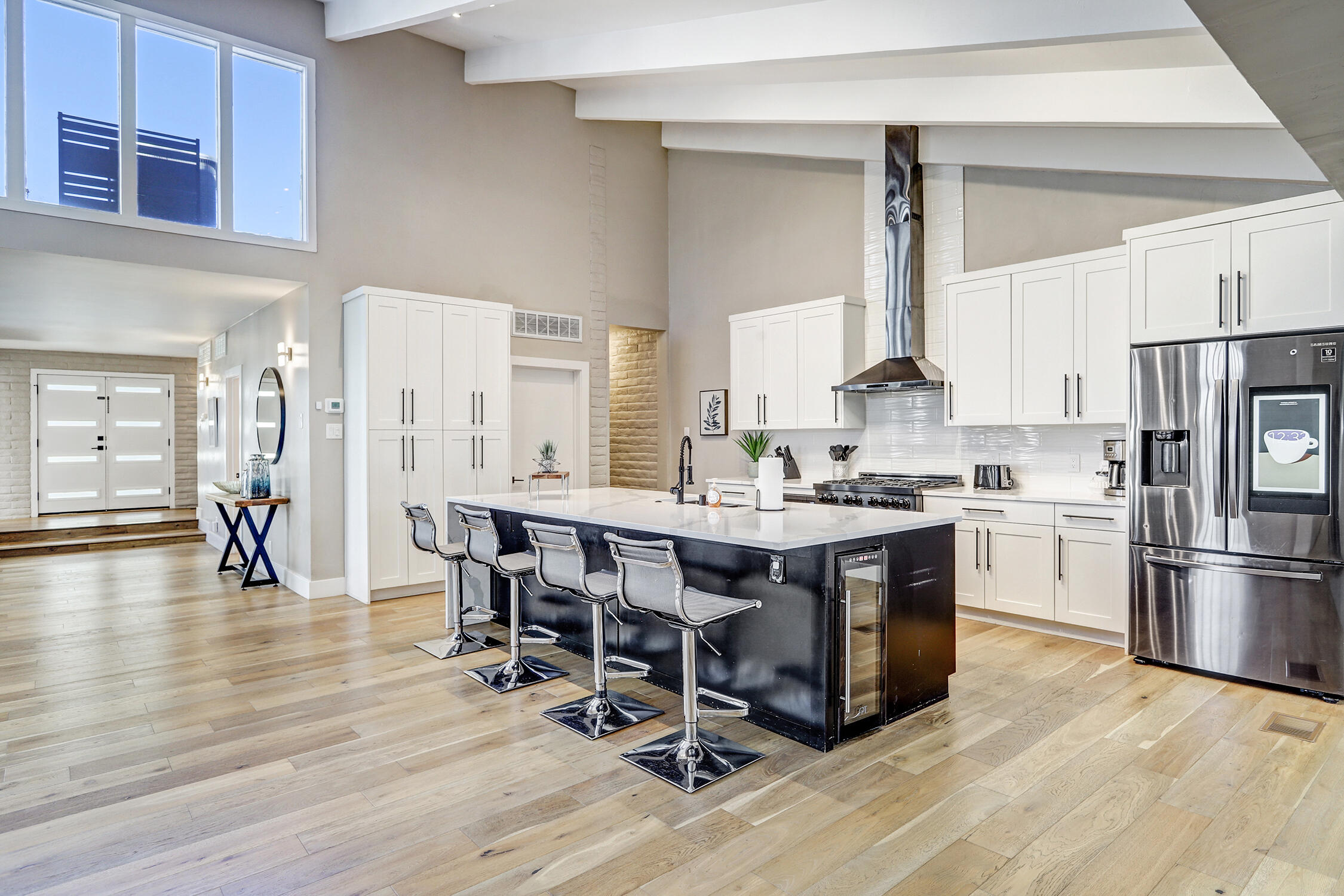 5605 Fairoak Trail NE