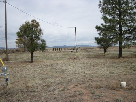 Photo of 5 Gerry Court, Moriarty, NM 87035 (MLS # 1102011)