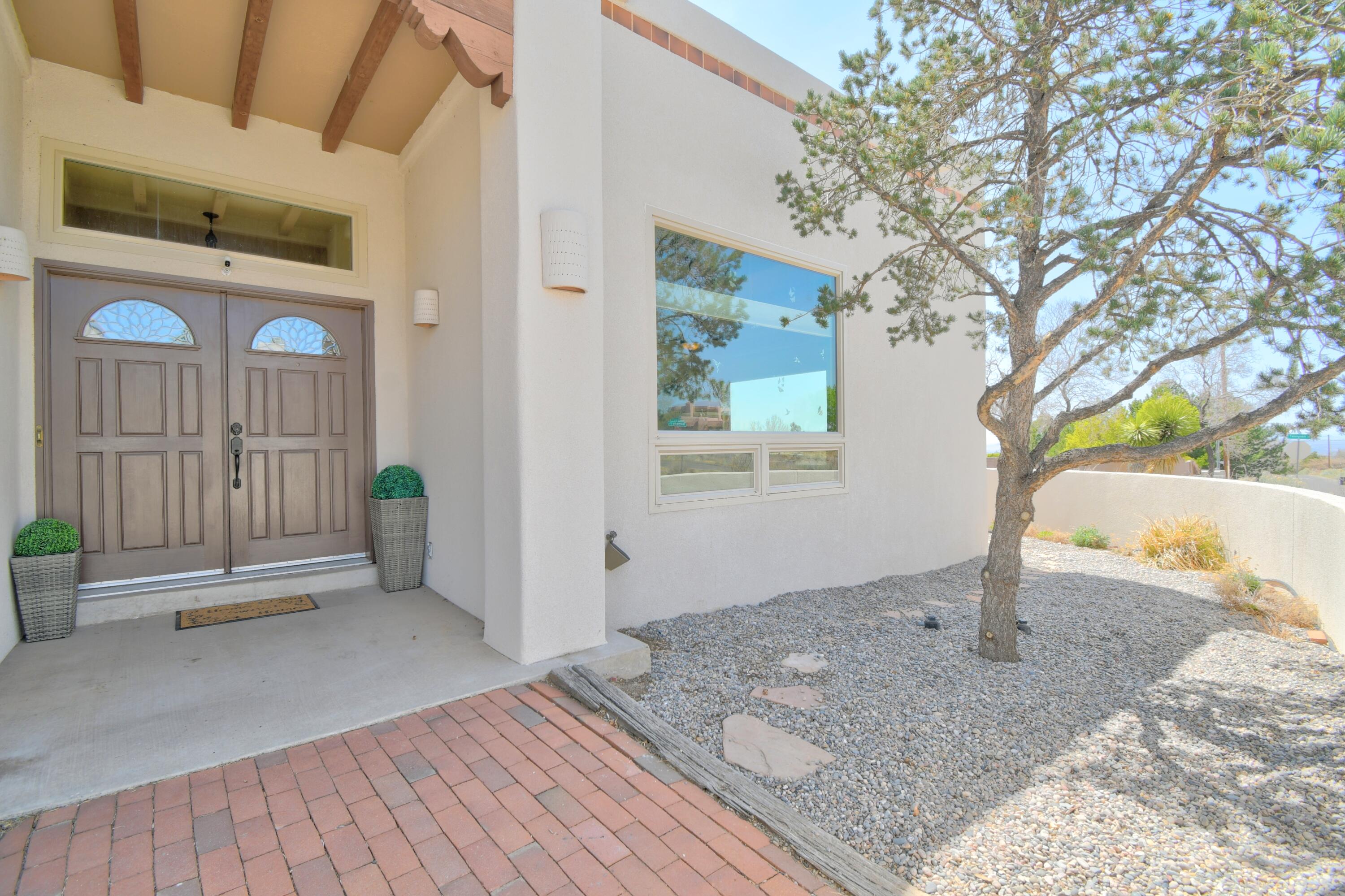 2866 Tramway Circle, Albuquerque, New Mexico image 2