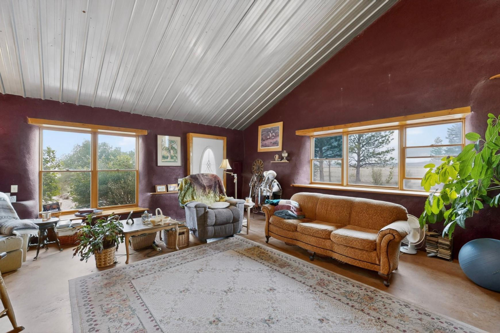 10 E Lupe Road
