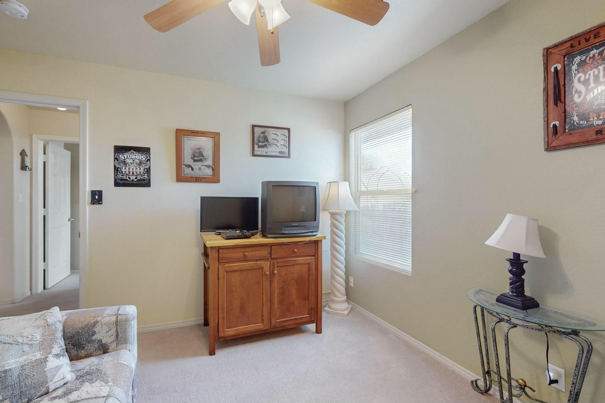 613 Morning Meadows Drive, Rio Rancho, New Mexico image 28