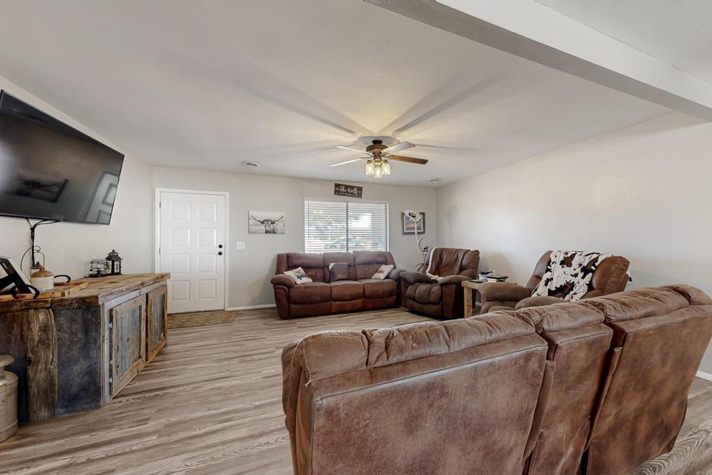 69 Round Top Rd, Mountainair, New Mexico image 4