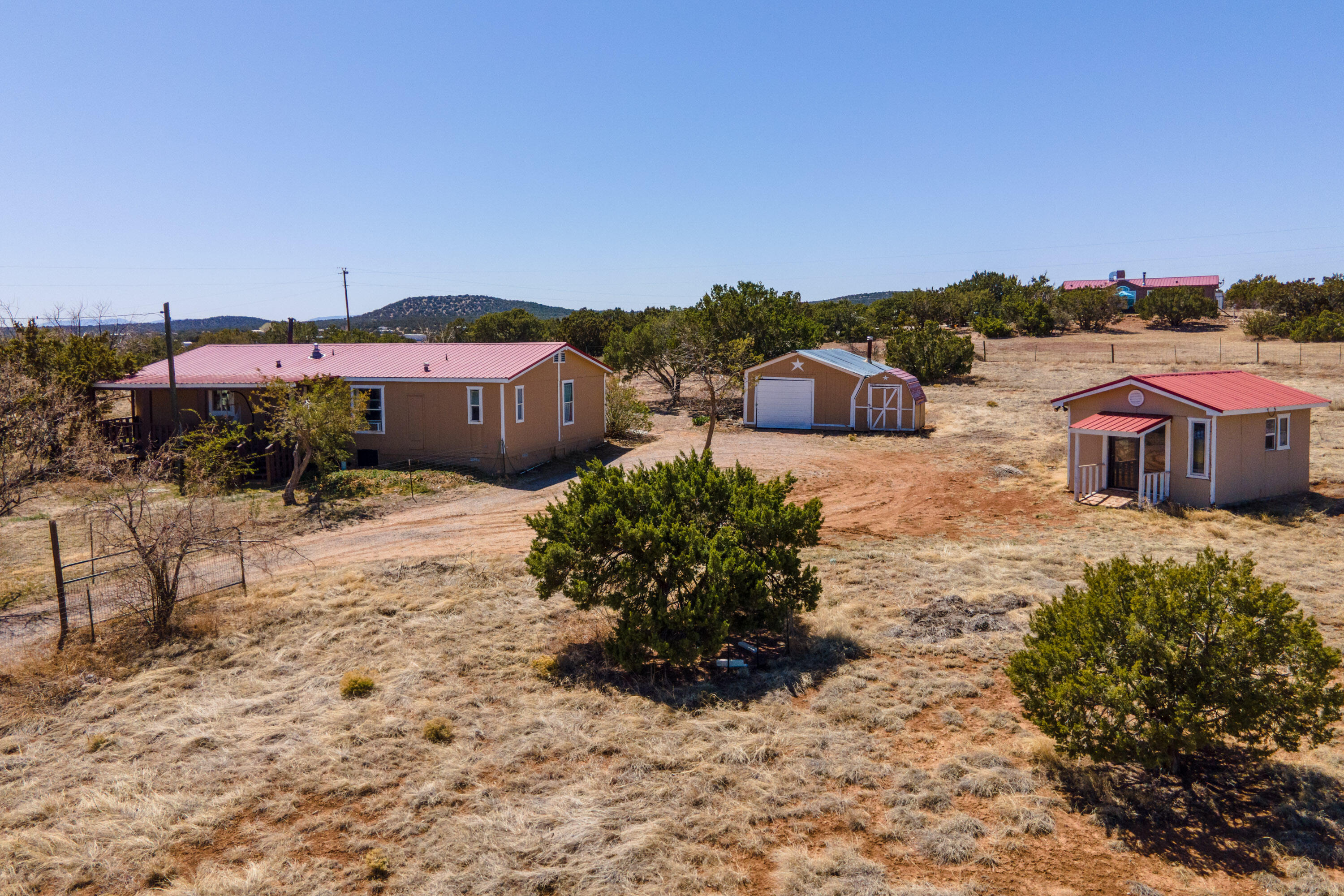 9 Sarah Lane, Moriarty, New Mexico image 2