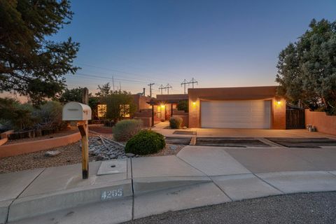 Photo of 4205 Landau Street NE, Albuquerque, NM 87111 (MLS # 1093230)