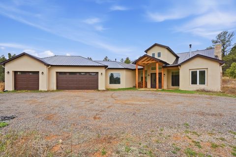 Photo of 9 Estrella Vista Drive, Tijeras, NM 87059 (MLS # 1101781)