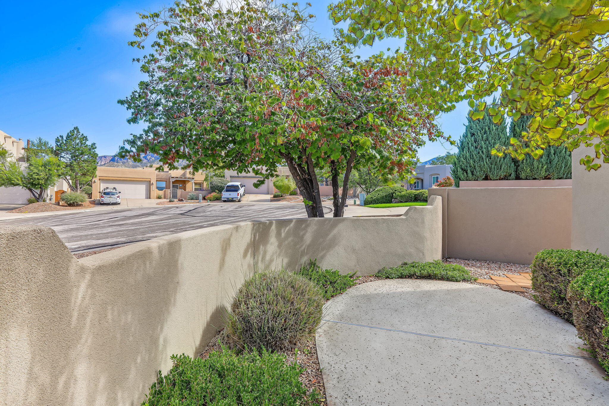 12816 Sandia Ridge Place NE