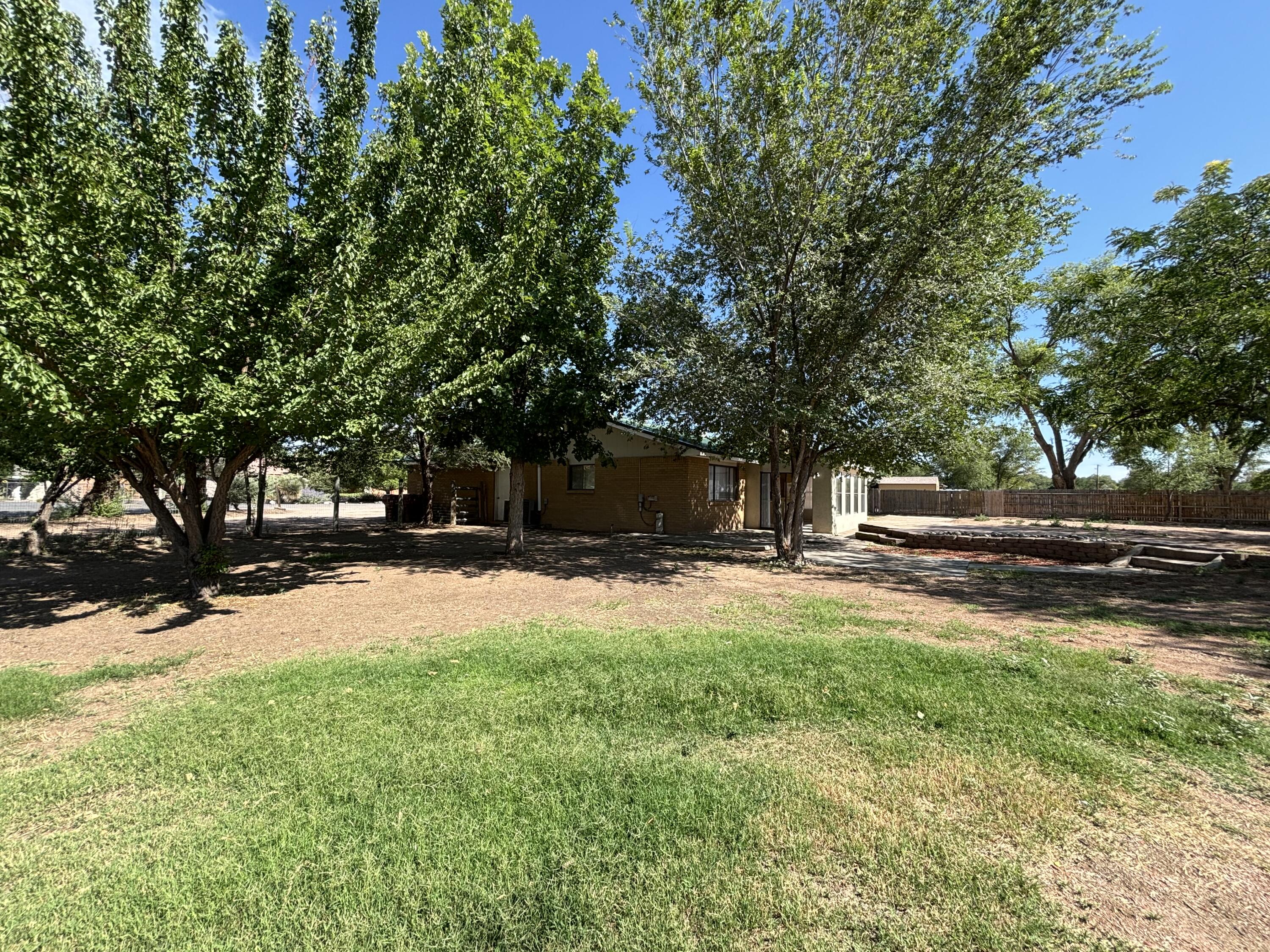 2075 Wasmer Circle, Bosque Farms, New Mexico image 37