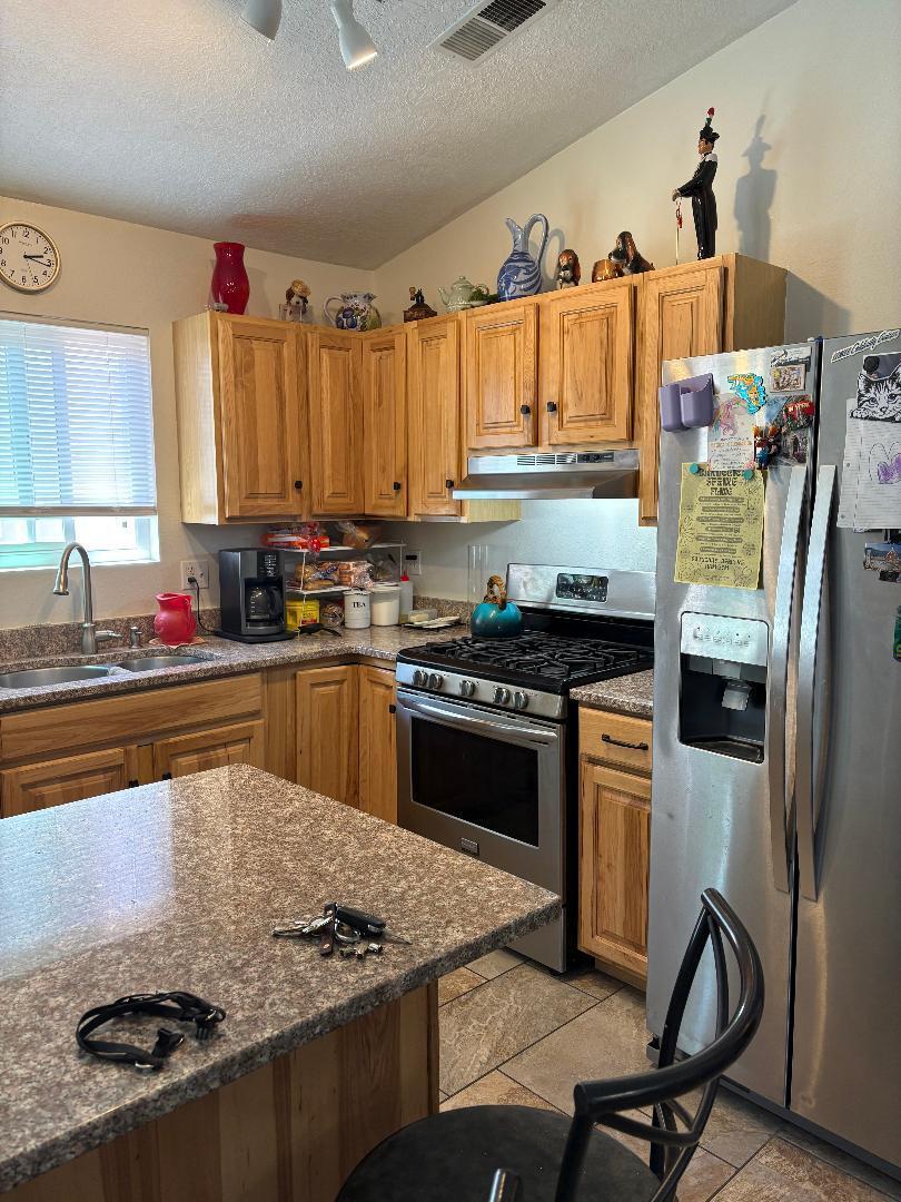 8112 Vista Volcan Lane SW