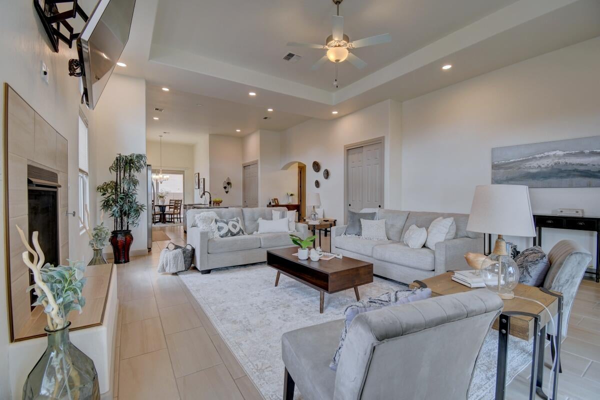 6101 Santa Fe Trail Drive NE