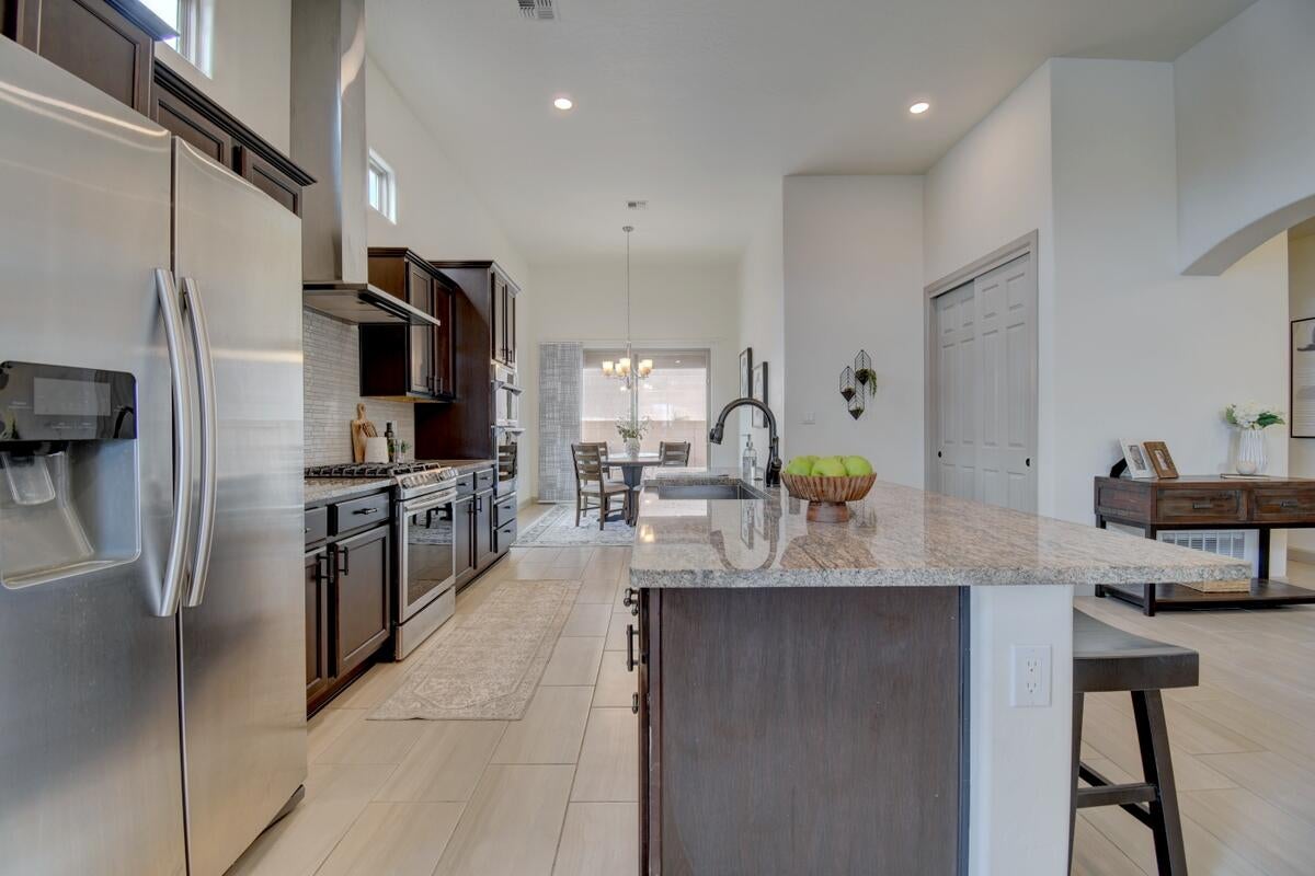 6101 Santa Fe Trail Drive NE